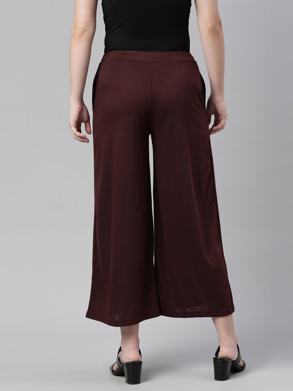 Souchii Women Brown Knitted Palazzos