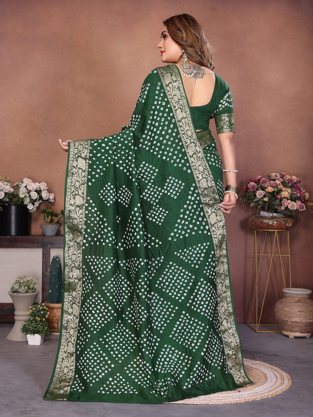 Anaita Green Handmade Bandhej Viscose Silk Saree With Blouse