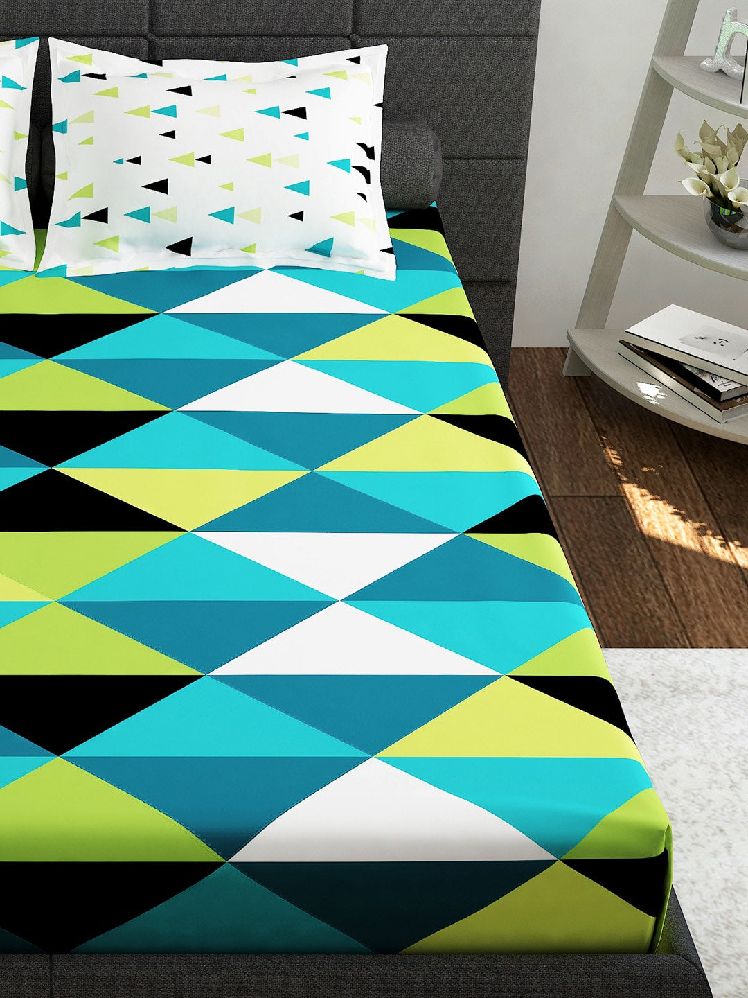 Story@home Ventura Teal & Black Geometric 152 TC Cotton Queen Bedsheet & 2 Pillow Covers