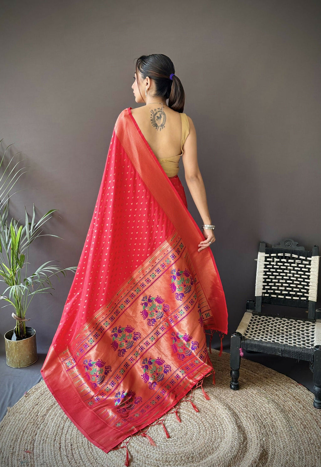 Joban Fashion Red Jacquard Butti Soft Lichi Silk Paithani Saree