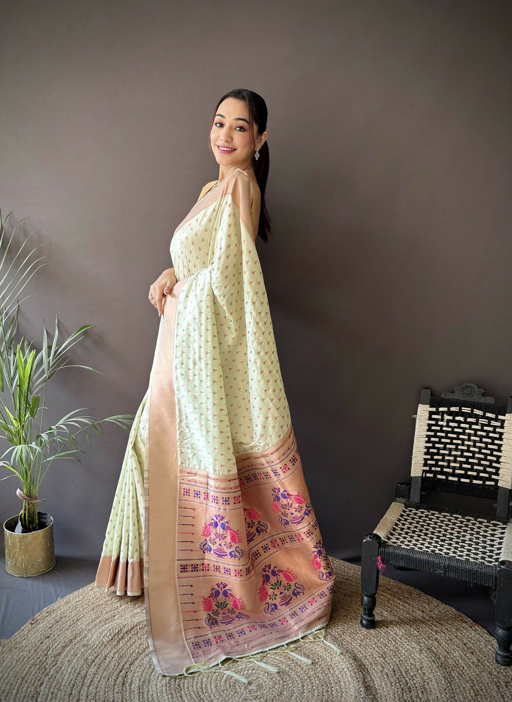 Joban Fashion Beige Jacquard Butti Soft Lichi Silk Paithani Saree