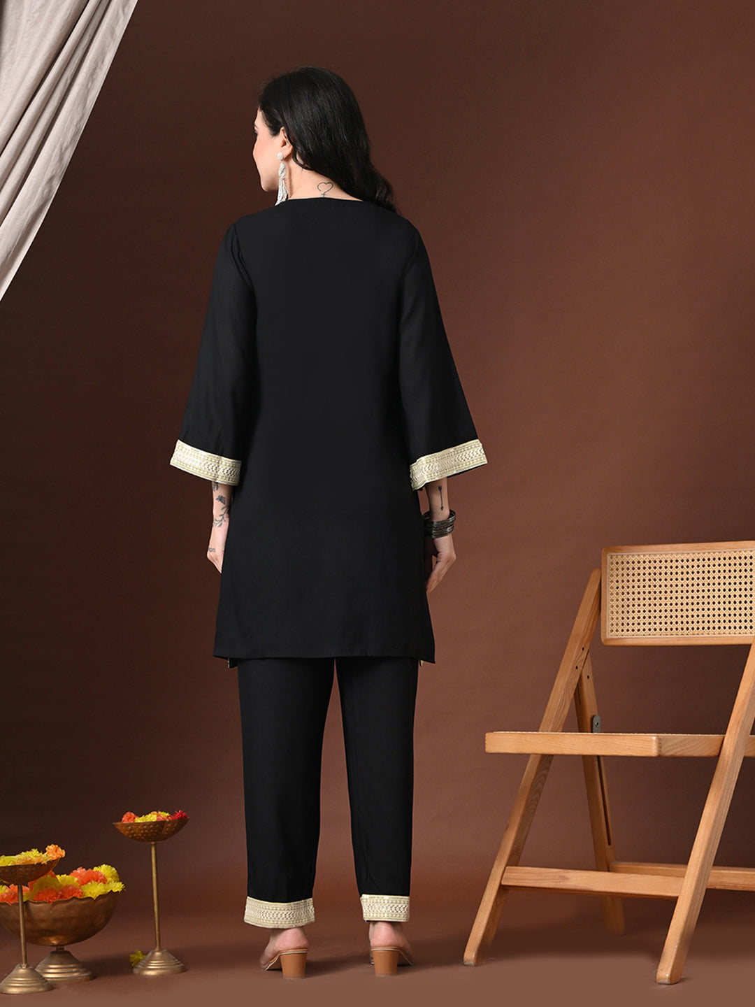 Myshka Women Black Rayon Three-Forth Sleeve Kurta with Trouser