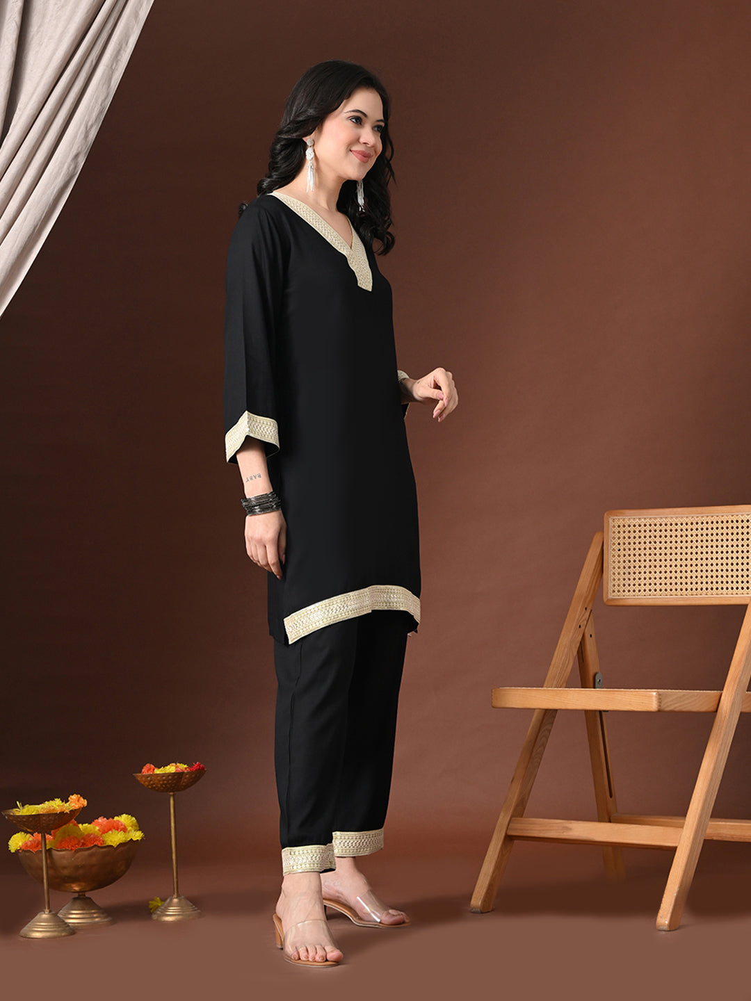 Myshka Women Black Rayon Three-Forth Sleeve Kurta with Trouser