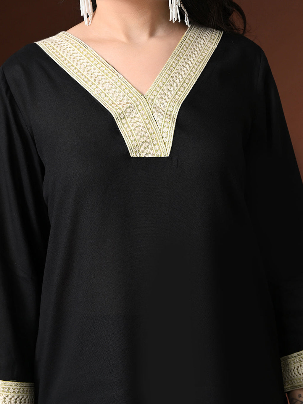 Myshka Women Black Rayon Three-Forth Sleeve Kurta with Trouser