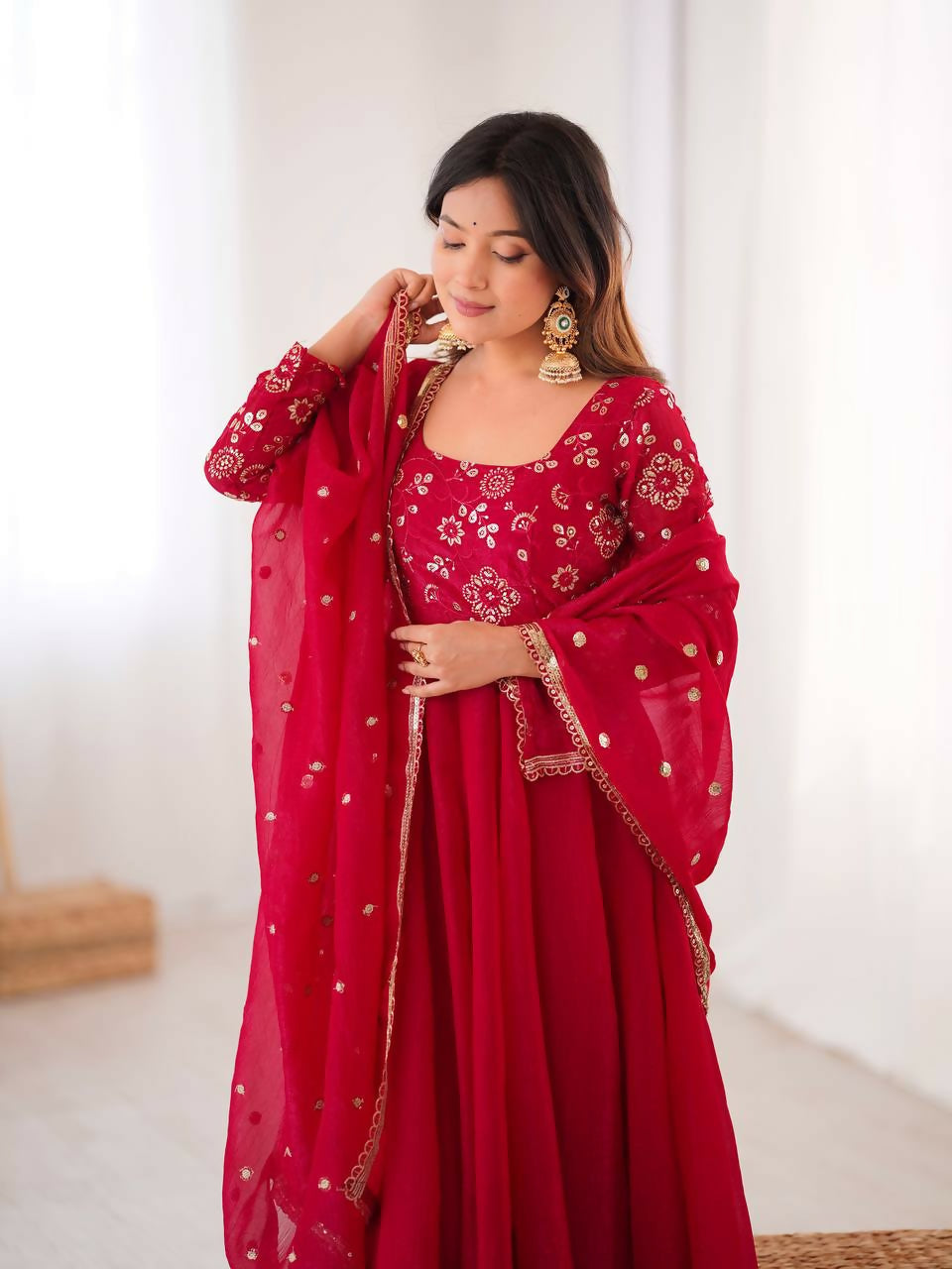 Teeya Creation New Trendy Stylish Elegant Finish With Full Flair Pink Gown Set