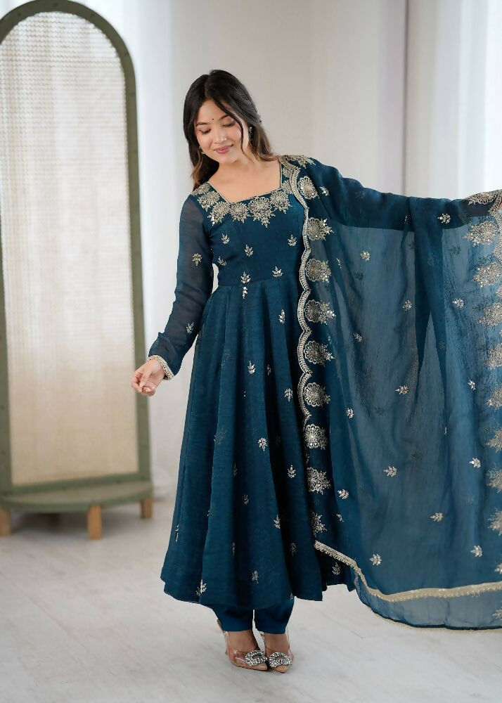 Teeya Creation Morepeach Color Crunchy Silk Embroidery Work Wedding Wear Gown
