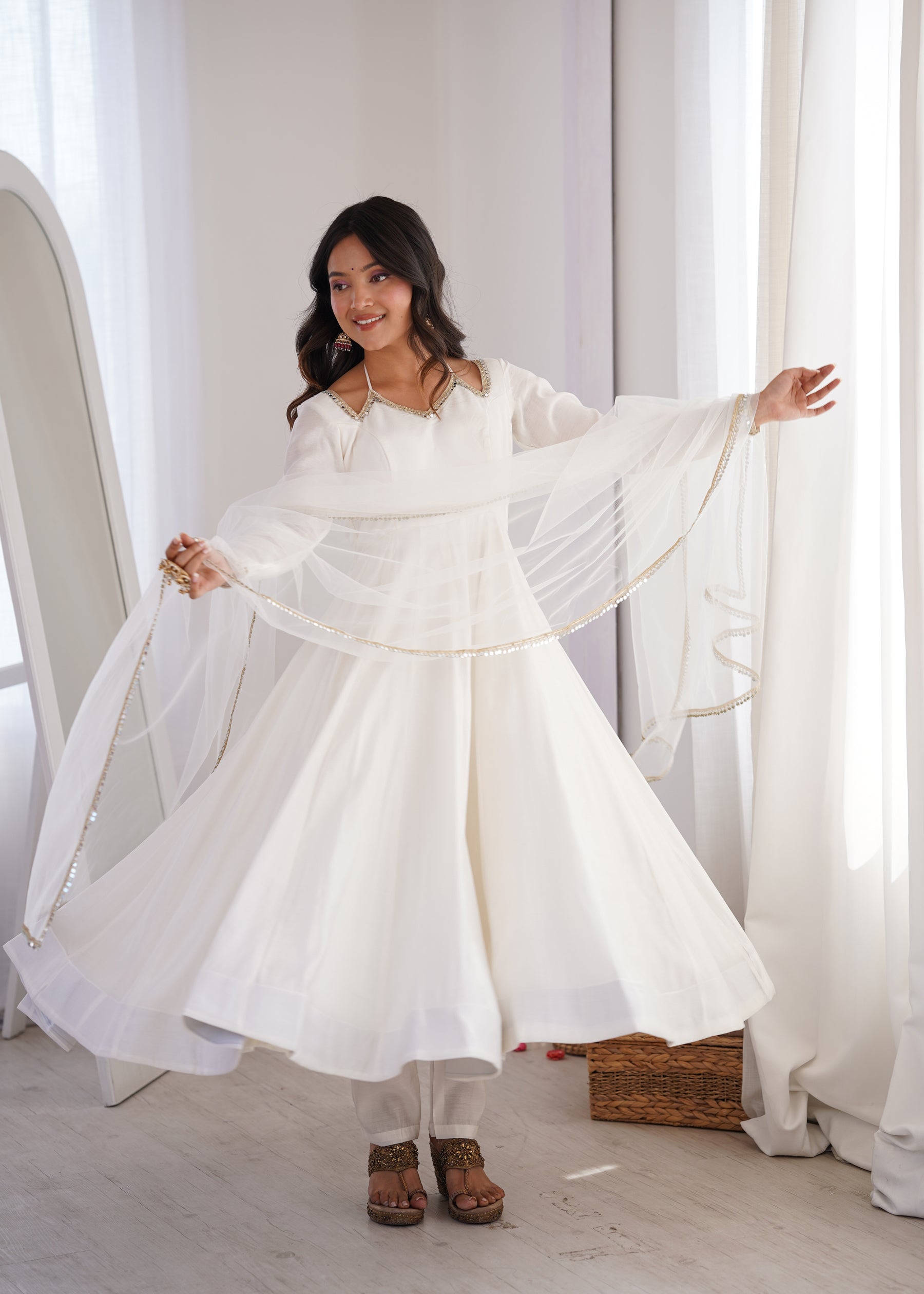 Lorenvalley Fashion White Romansilk Chanderi Yoke Fancy Lace Pattern Anarkali Gown Pant with Dupatta