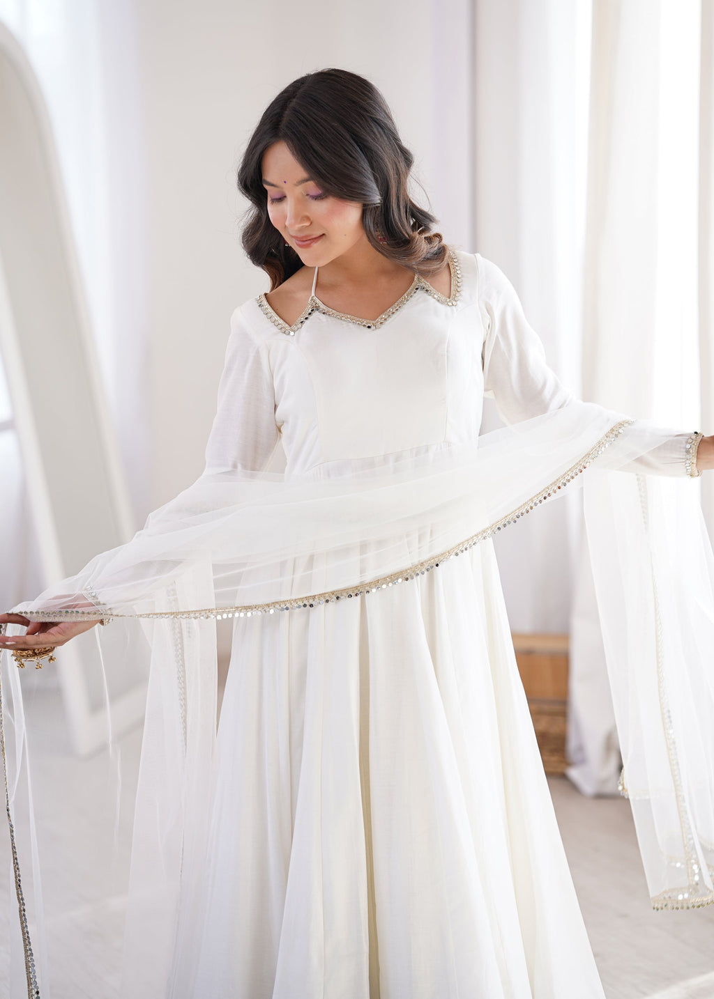 Lorenvalley Fashion White Romansilk Chanderi Yoke Fancy Lace Pattern Anarkali Gown Pant with Dupatta