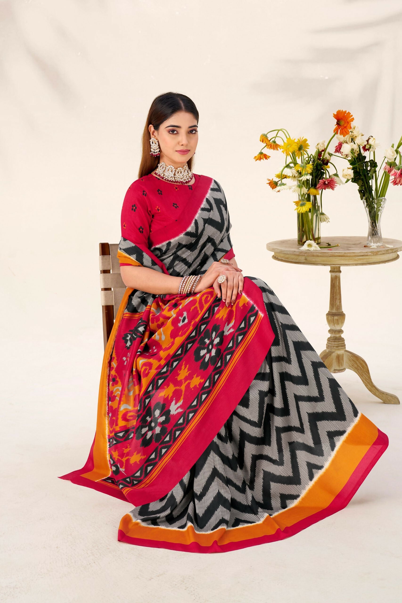 Vastranavya Black Tussar Silk Zigzag Waves Printed Saree with Unstitched Blouse