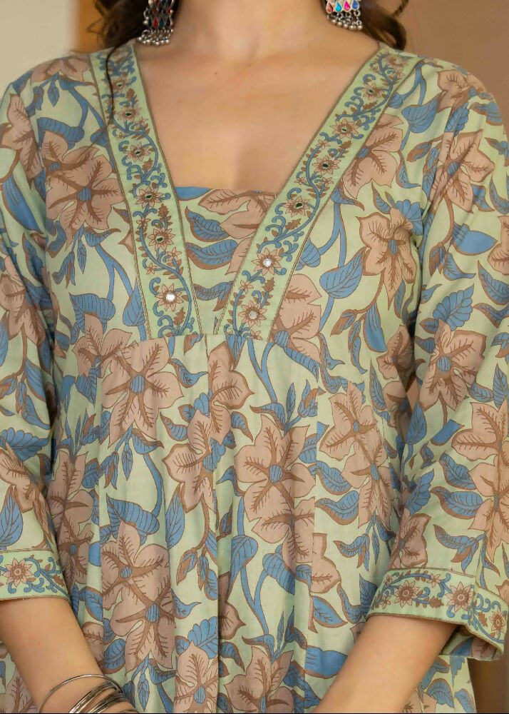 Jaimini Women Cotton Printed V-Neck 3/4 Sleeves Calf Length Flared Kurta Pant And Dupatta Set