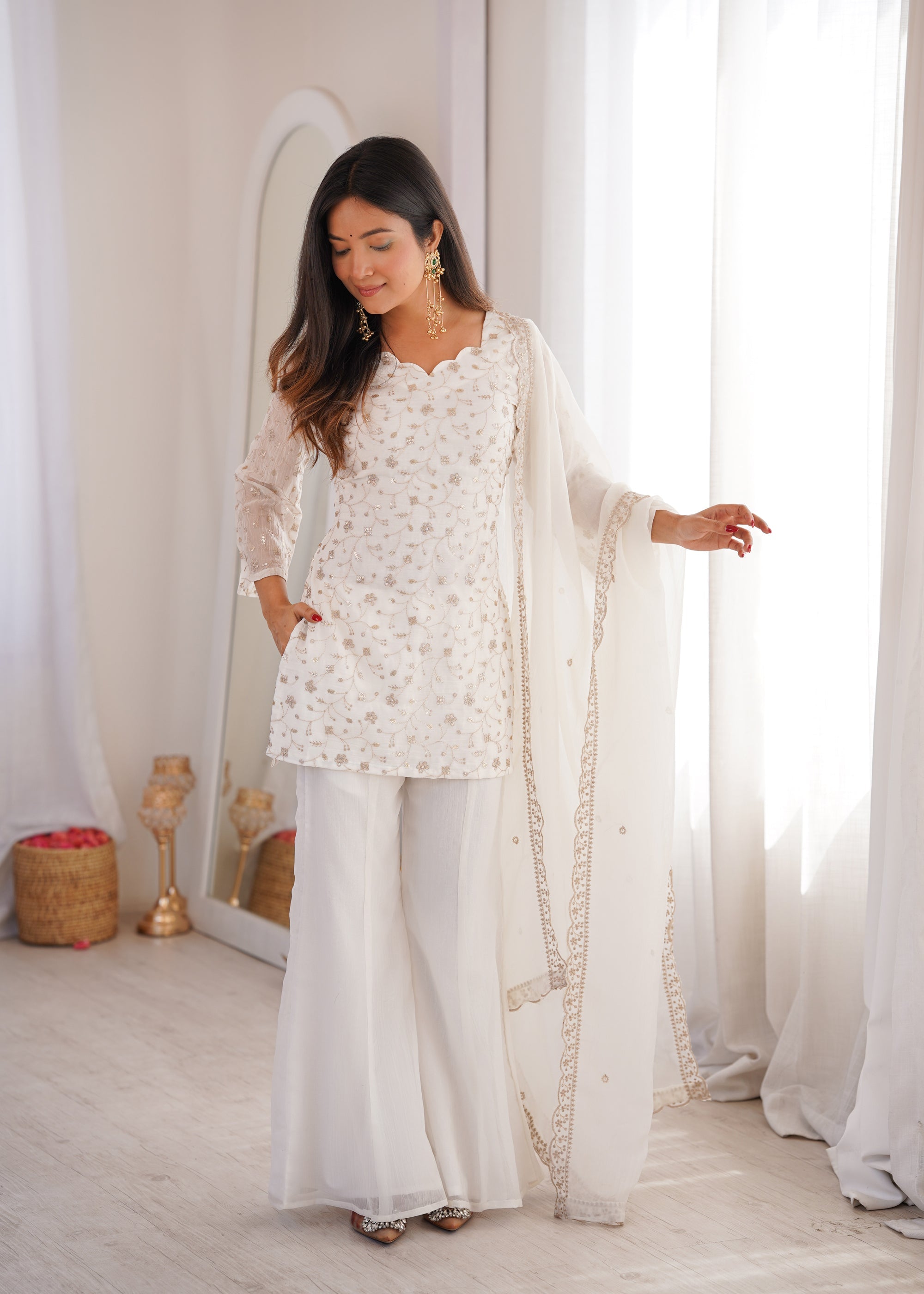 Lorenvalley Fashion Offwhite Crunchy Silk with Embroidery Sequence Jari work Kurta Bell Bottom Pant with Dupatta