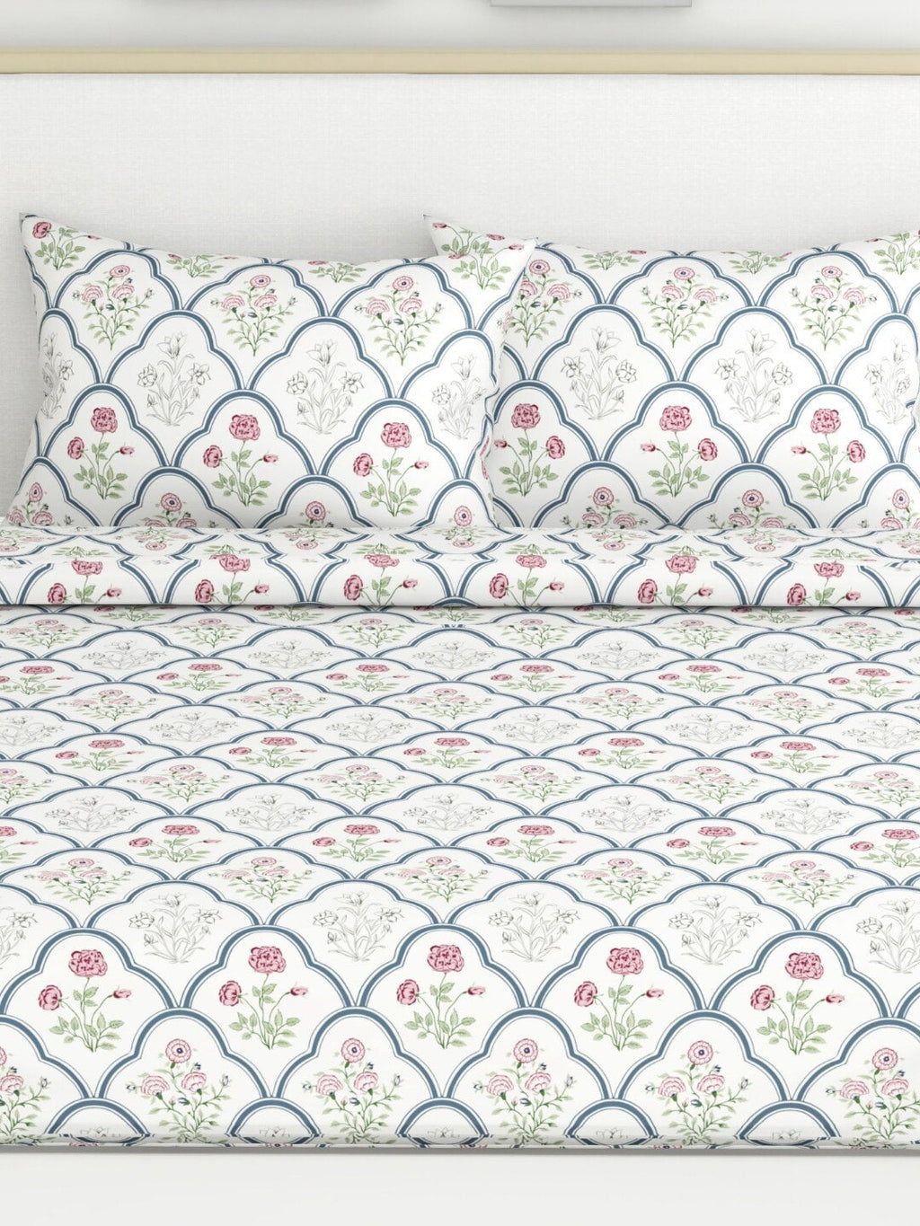 haus & kinder Blue & White Ethnic Motifs 186 TC King Bedsheet with 2 Pillow Covers