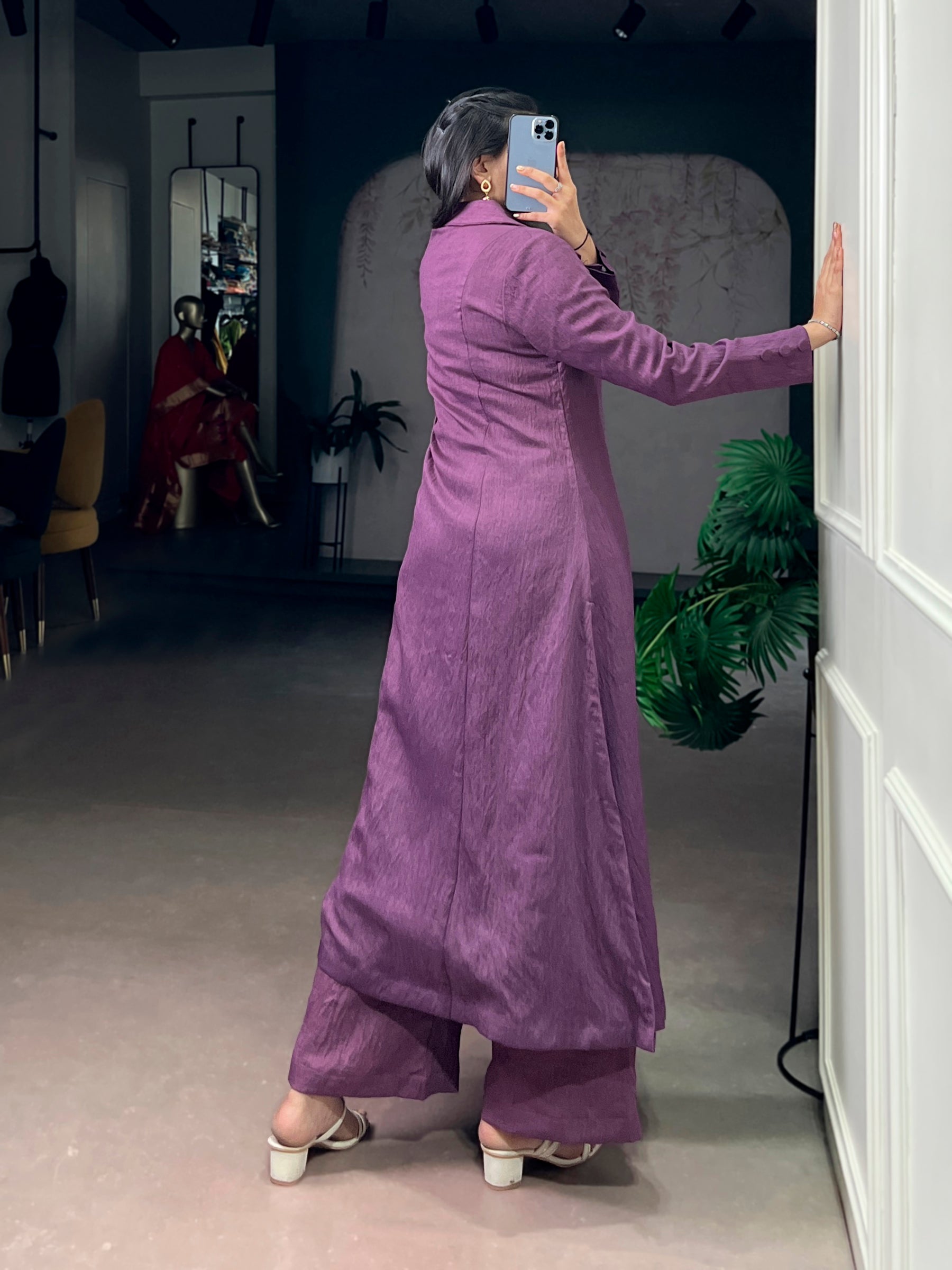 Lorenvalley Fashion Purple Soft N.V Herry Fabric With A Refined Plain Finish Designed Straight Cut Suit