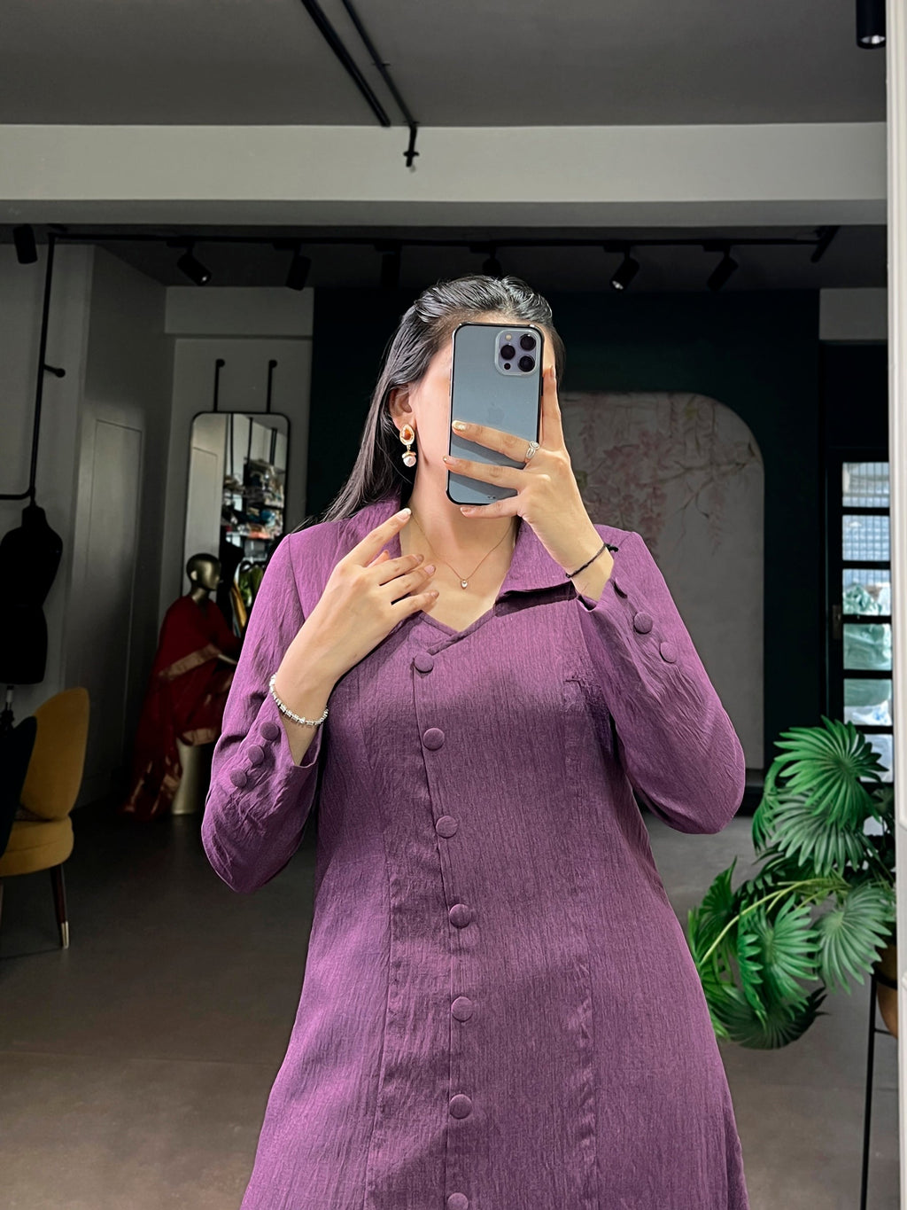 Lorenvalley Fashion Purple Soft N.V Herry Fabric With A Refined Plain Finish Designed Straight Cut Suit