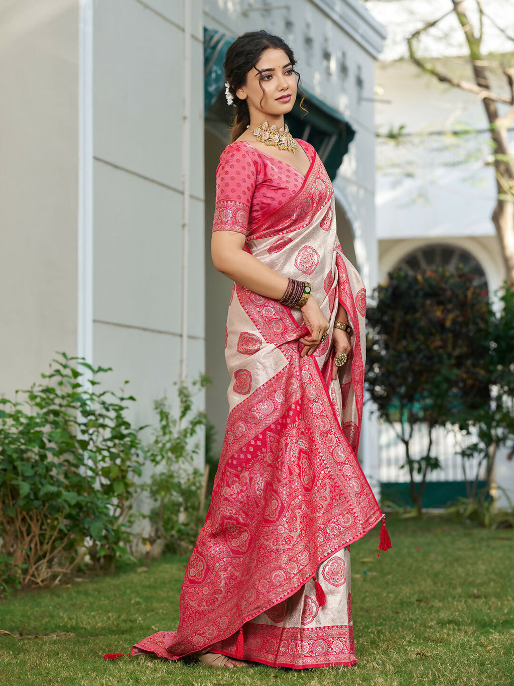 Shree Shyam Fashion Cream With Red Silk Blend Saree
