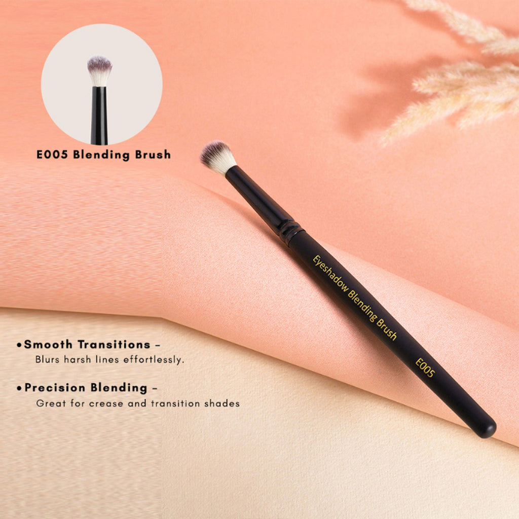 CUFFS N LASHES Eyeshadow Blending Brush - E005