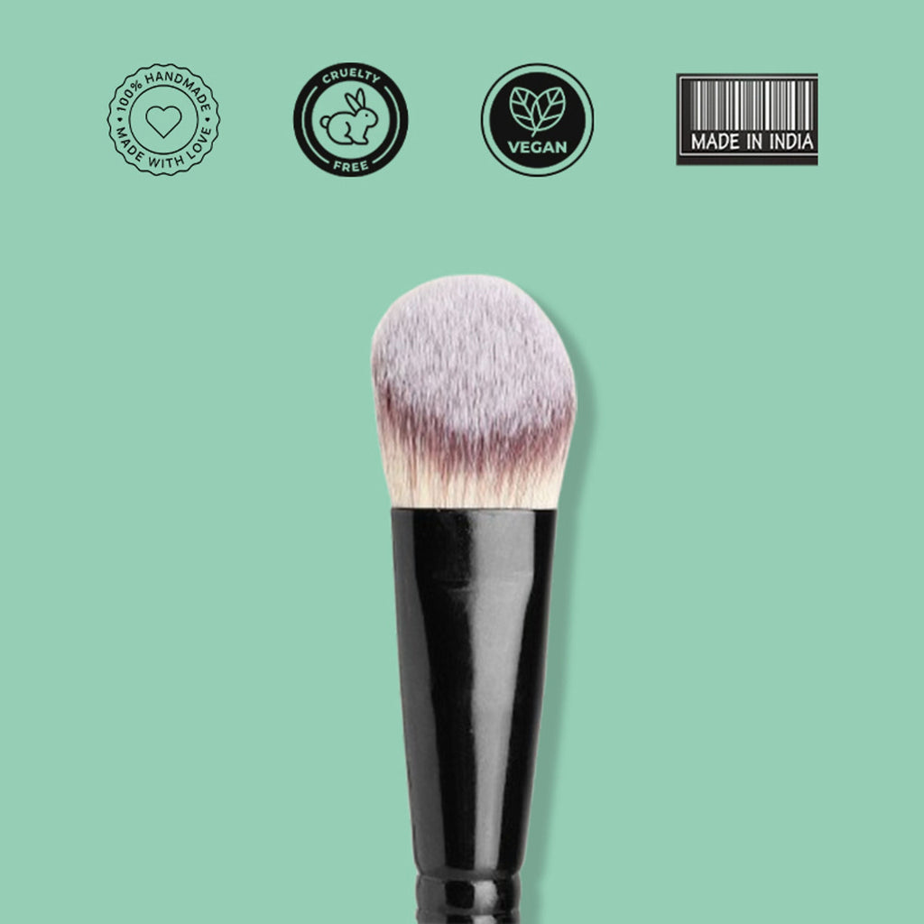 CUFFS N LASHES Foundation Brush - F016
