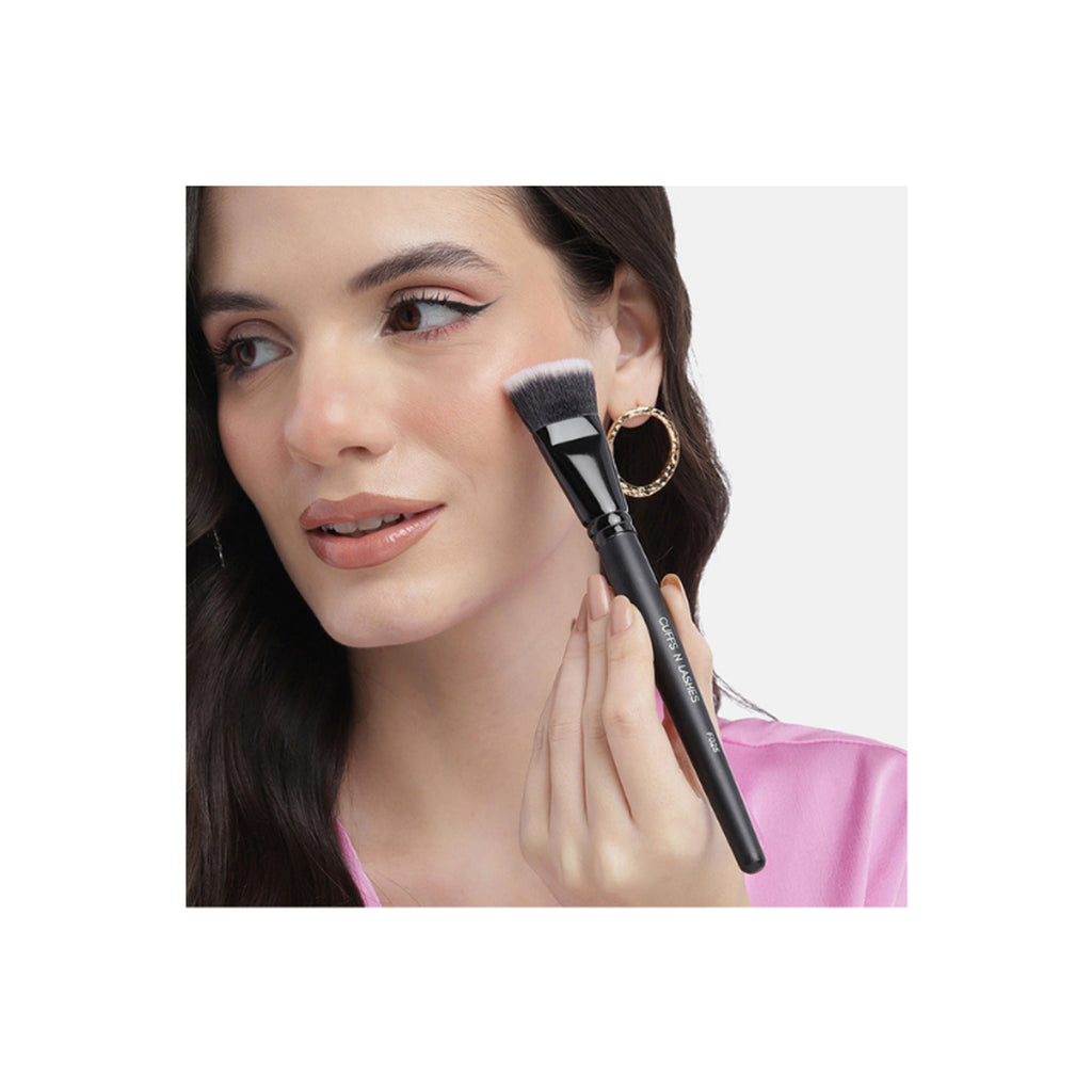 CUFFS N LASHES Big Bronzer Contour Brush - F025