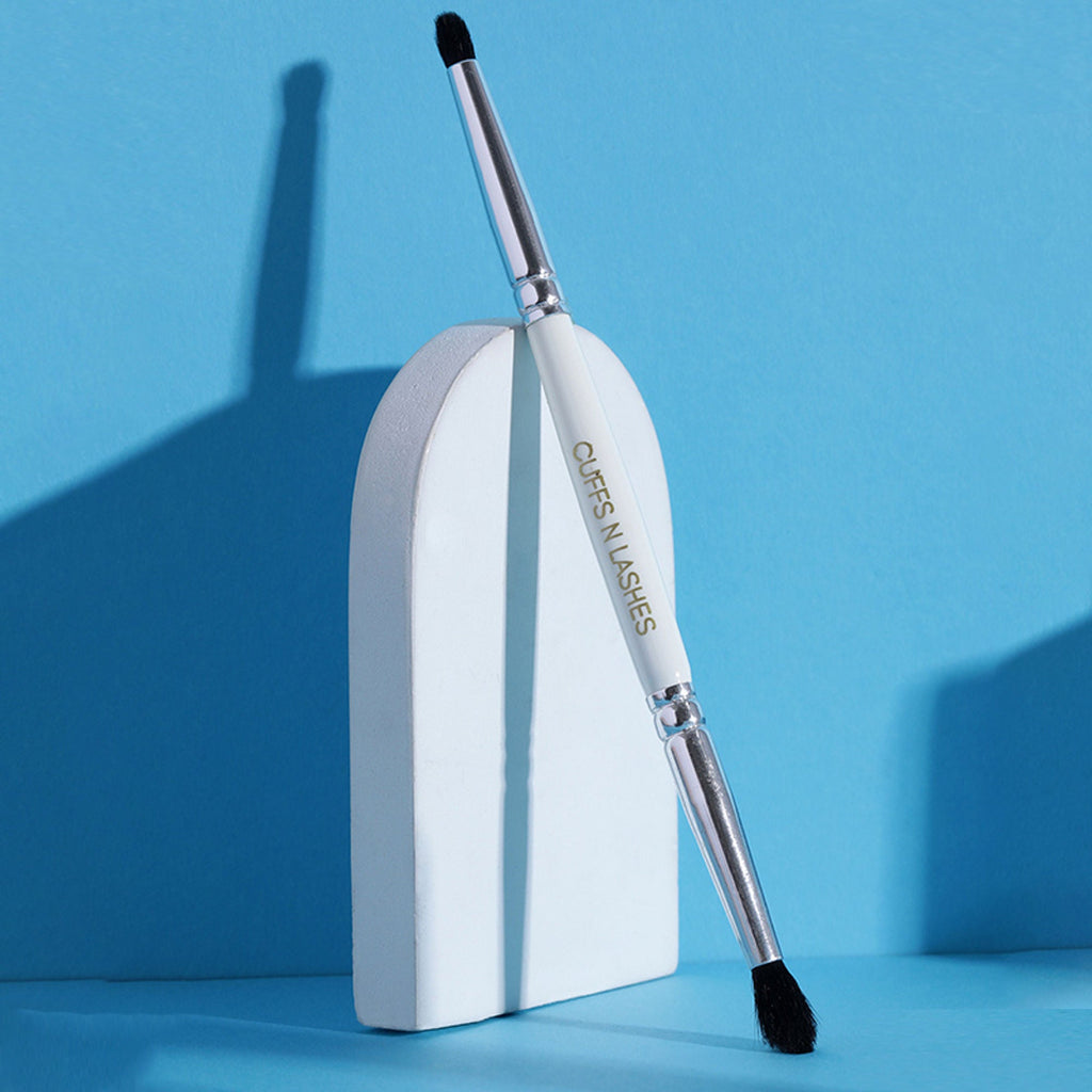CUFFS N LASHES Small Smudger & Pencil Dual Brush - 05