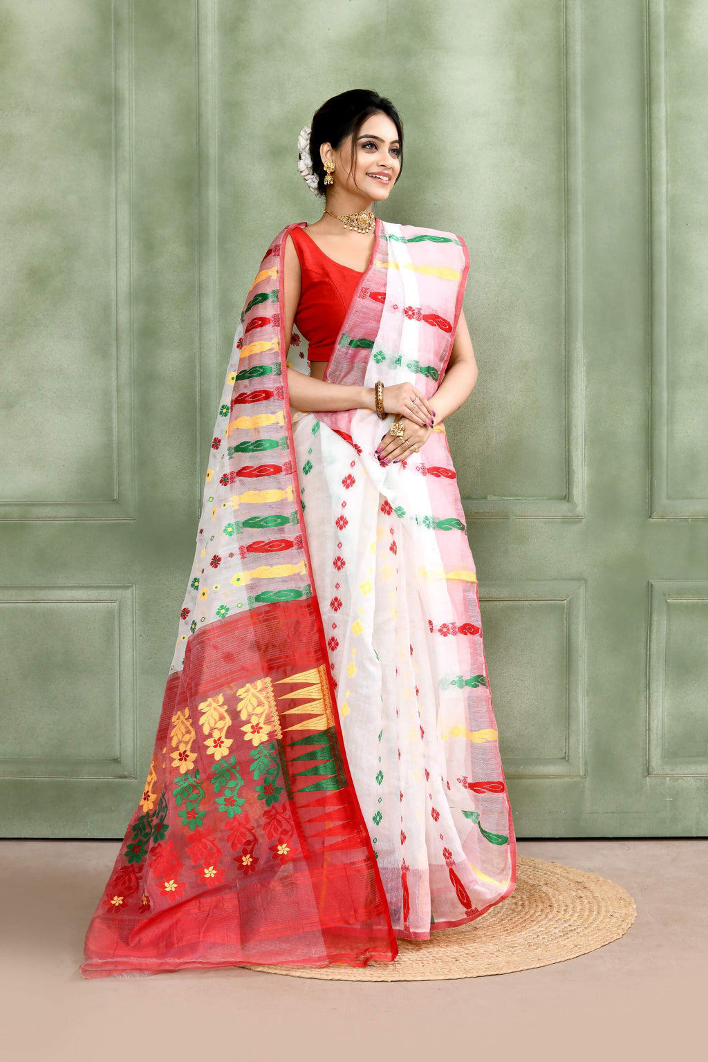 Piyari Fashion Women's White Embellished Cotton Blend Jamdani Saree