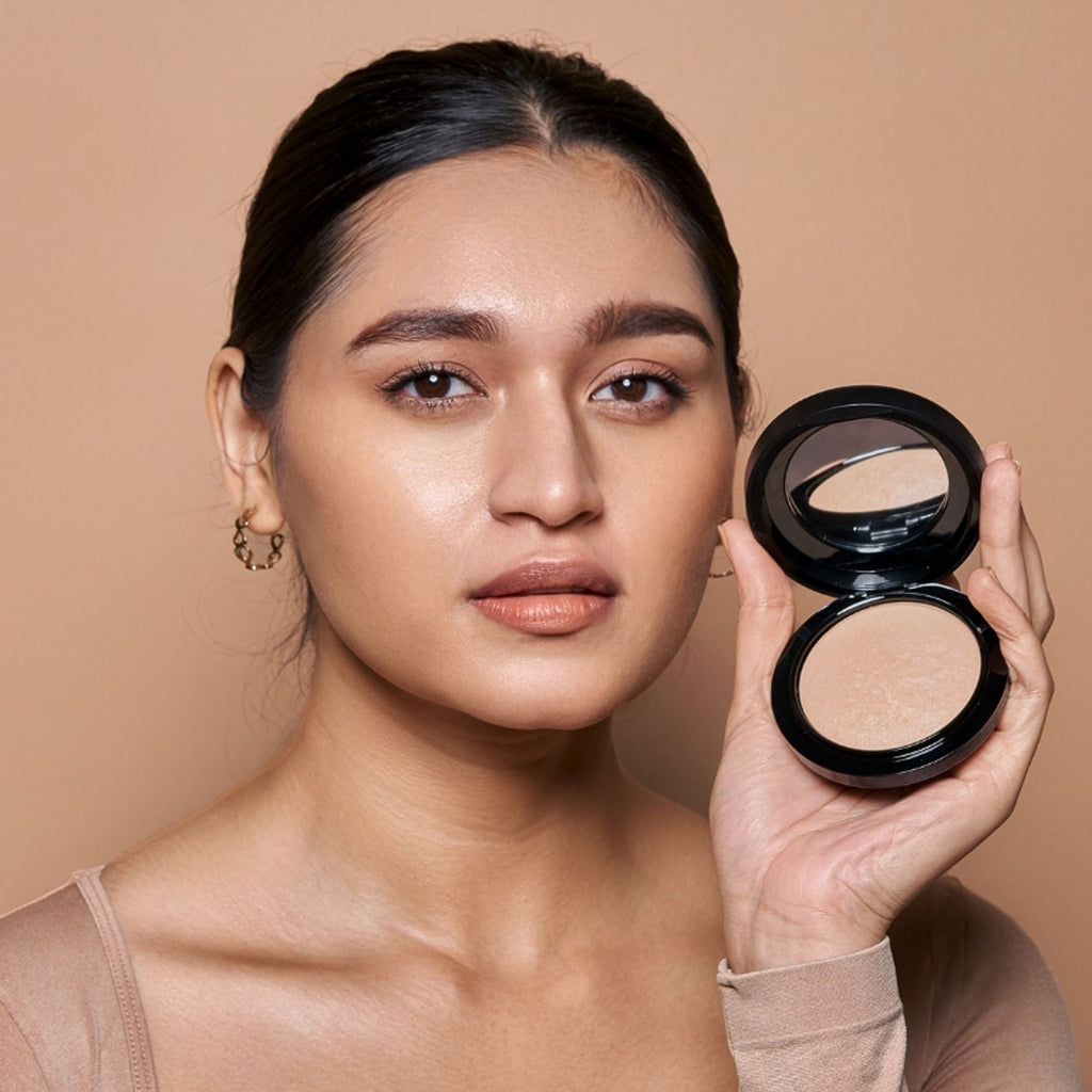 Europe Girl Mineralize Skin Finish Compact Powder - 10