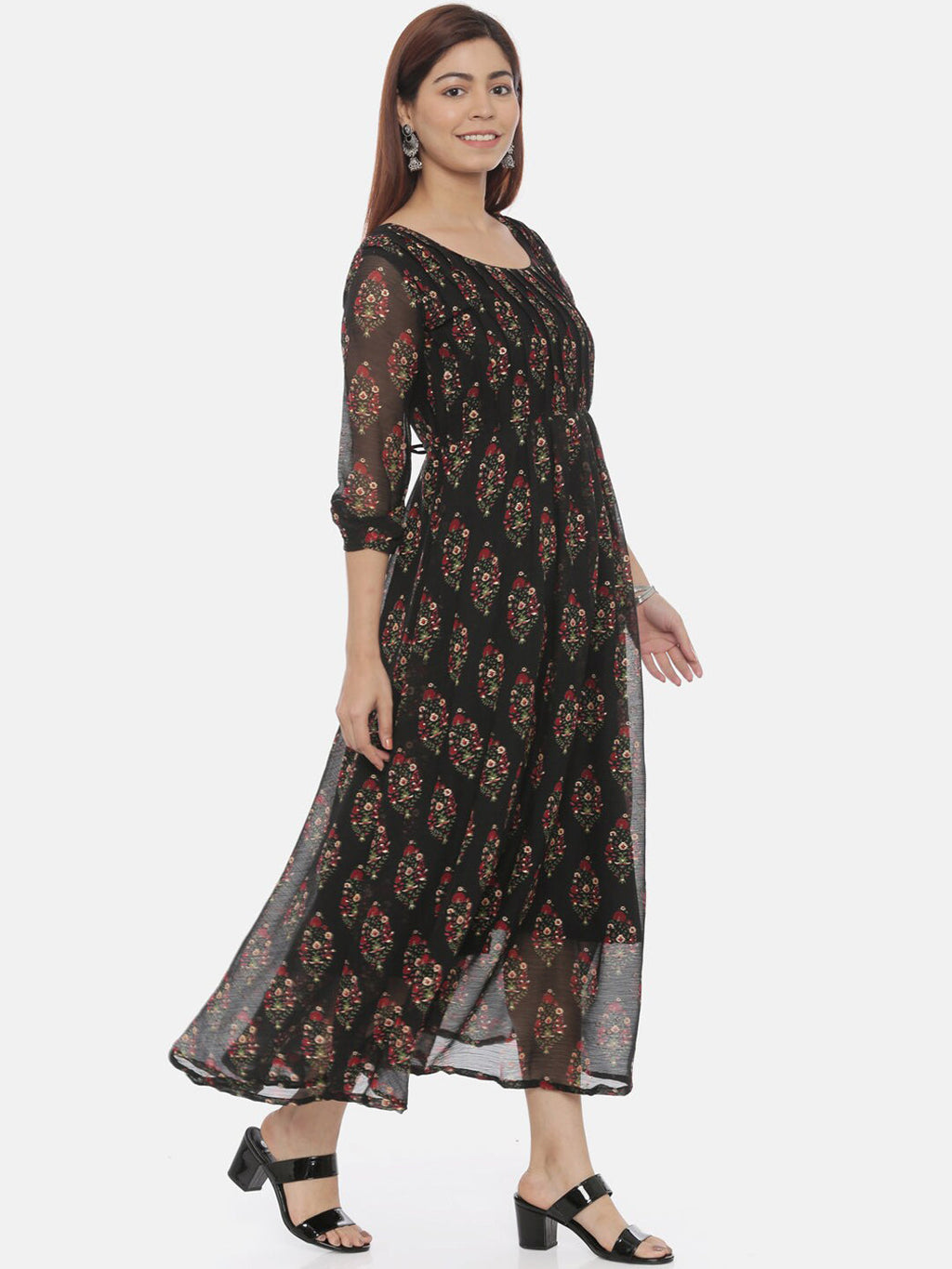 Souchii Women Black Printed Fit And Flare Beautiful Dress