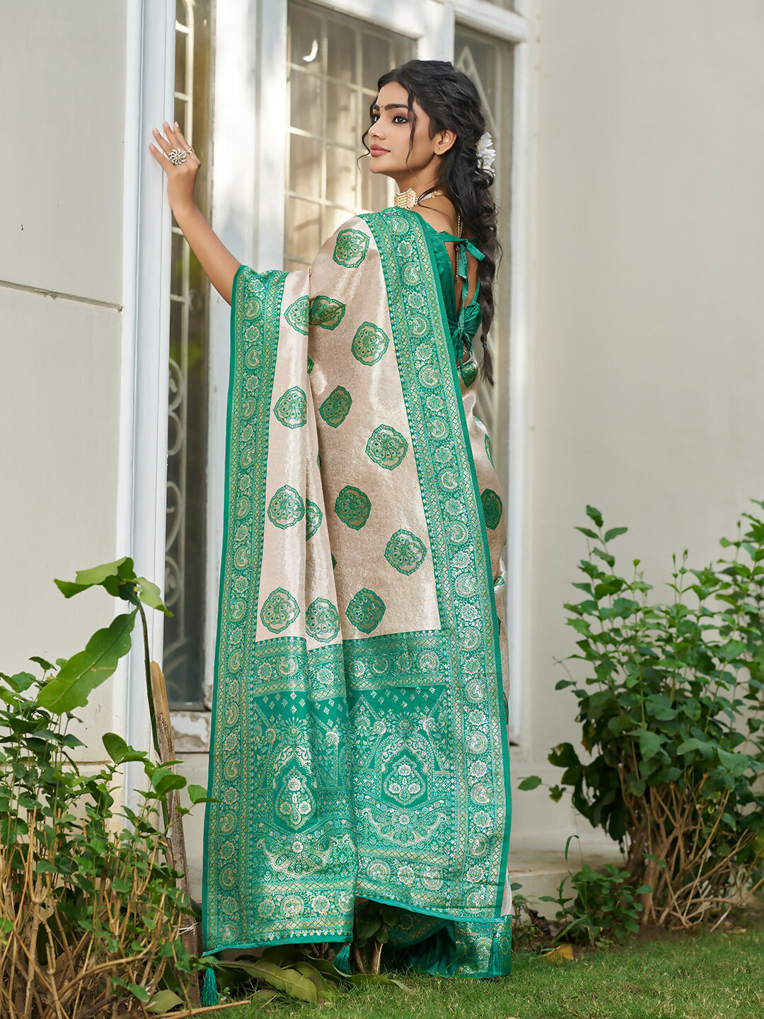 Shree Shyam Fashion Cream With Sea Green Silk Blend Saree