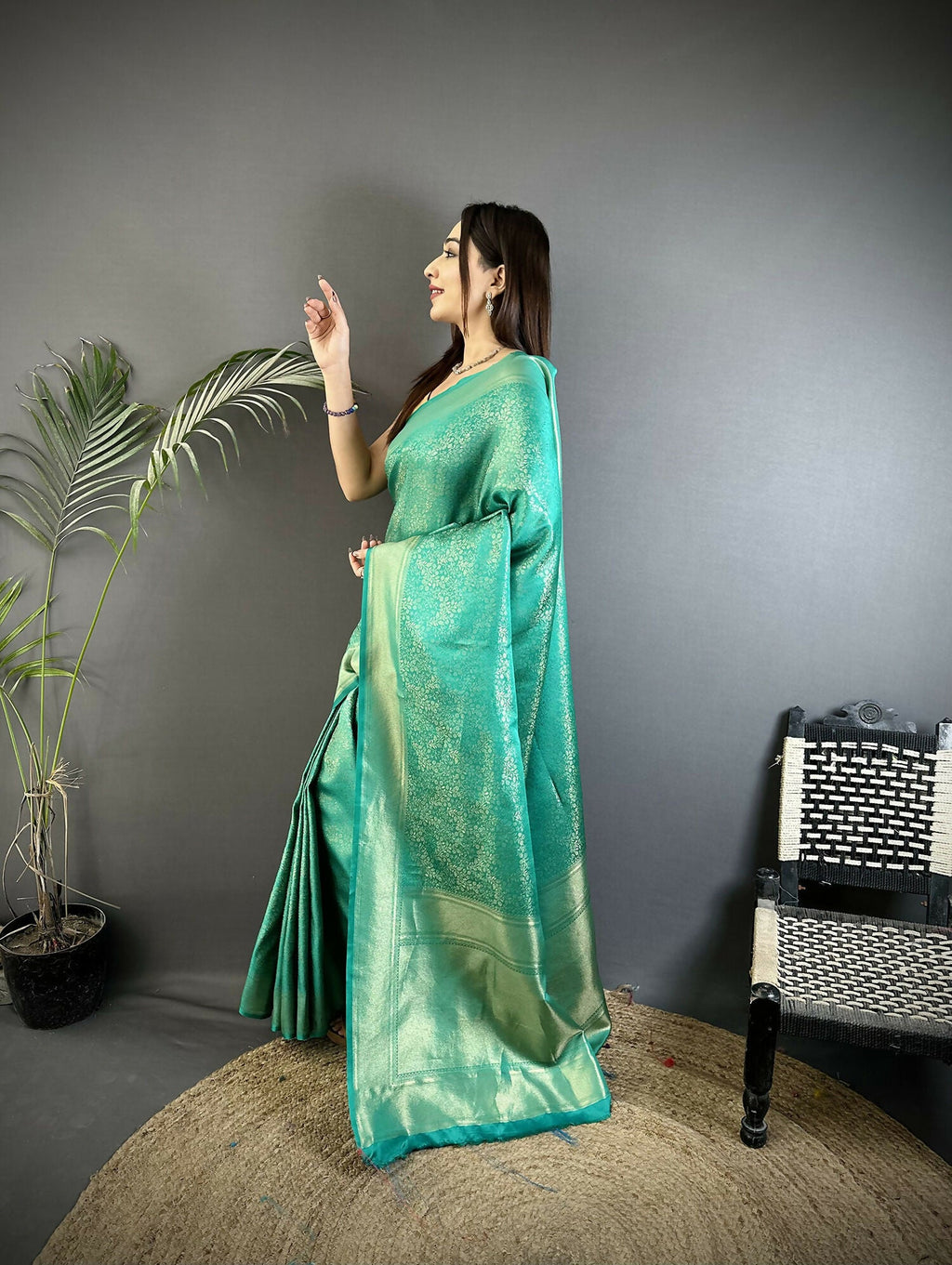 Joban Fashion Teal Floral Motifs & Ethnic Design Soft Satin Silk Kanchipuram Saree