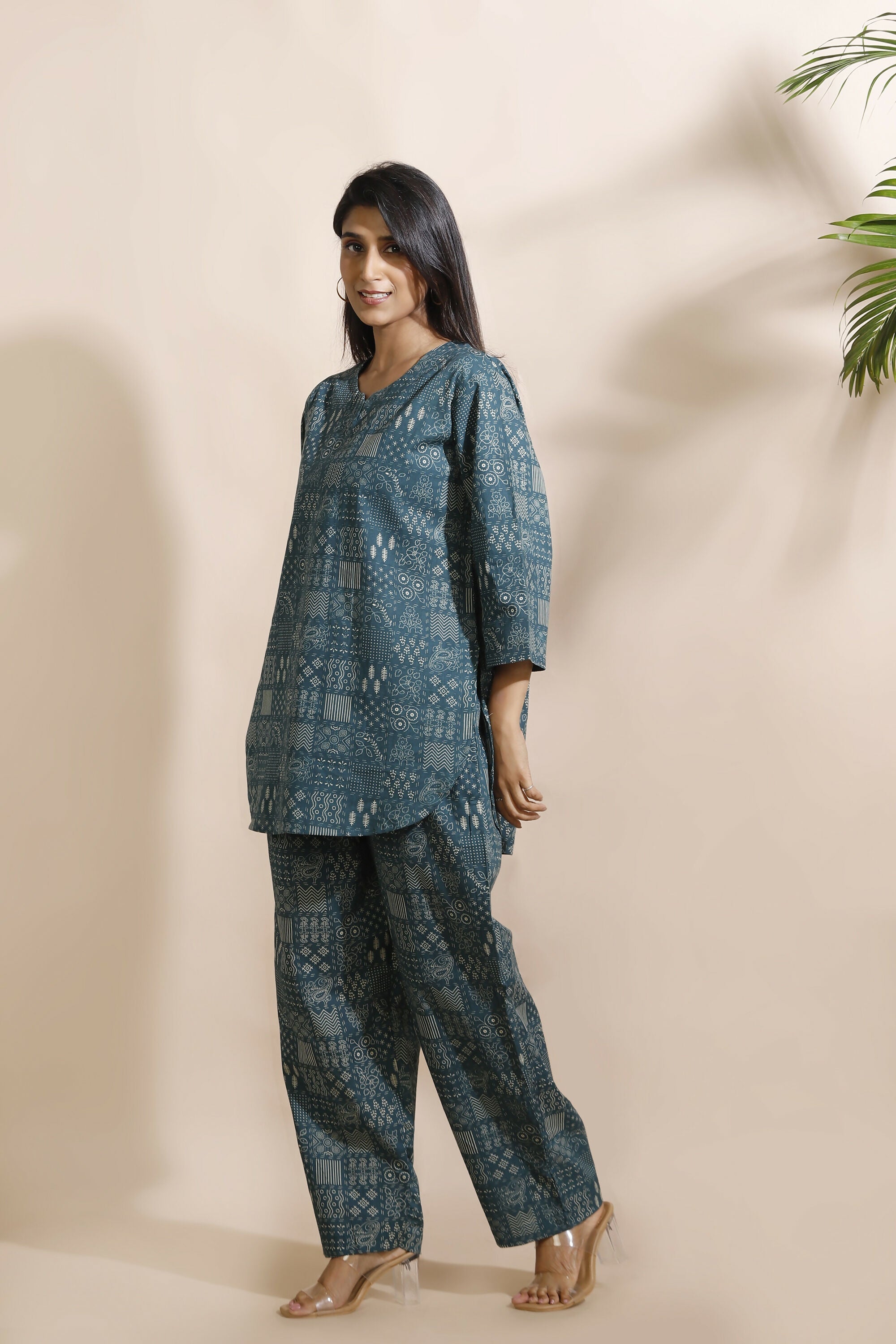 Breathables Abstract Green Cotton Kurta & Pant Co-Ord Set