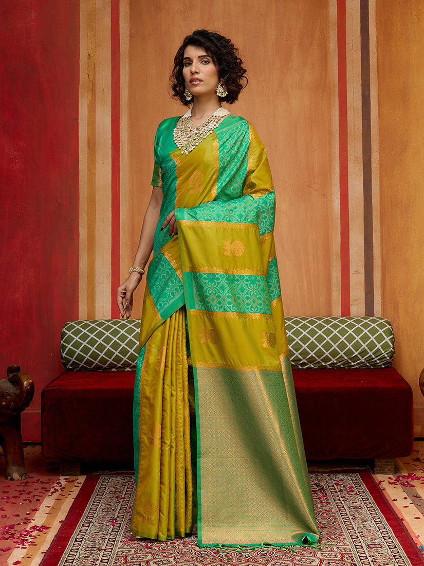 Monjolika Fashion Multi Colour Handloom Silk Blend Contemporary Saree With Weaving Work