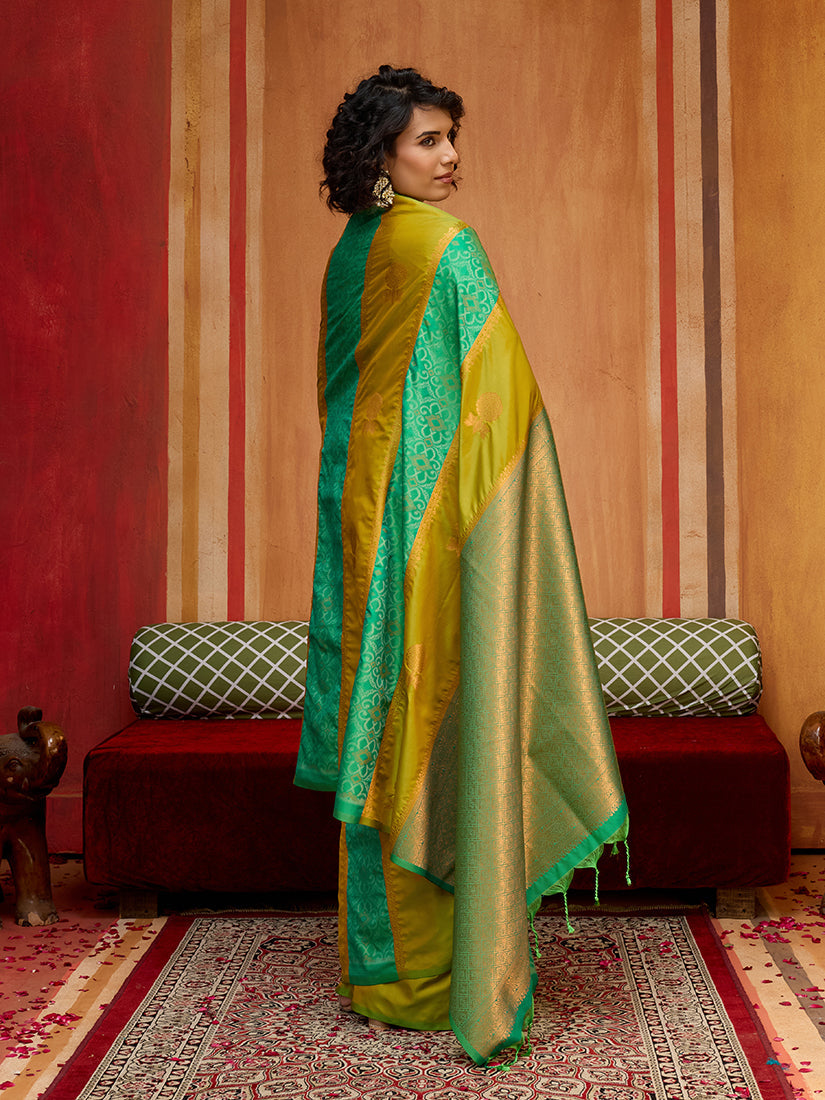 Monjolika Fashion Multi Colour Handloom Silk Blend Contemporary Saree With Weaving Work