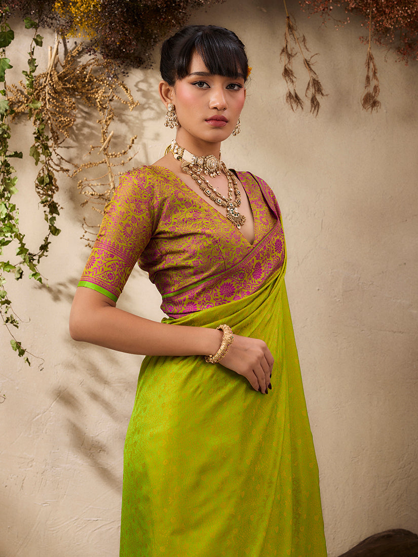 Monjolika Fashion Parrot Green woven Kanjivaram Silk Blend Saree