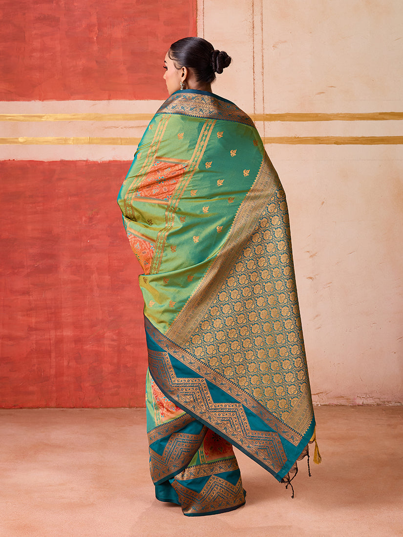 Monjolika Fashion Silk Blend woven Work Green Saree
