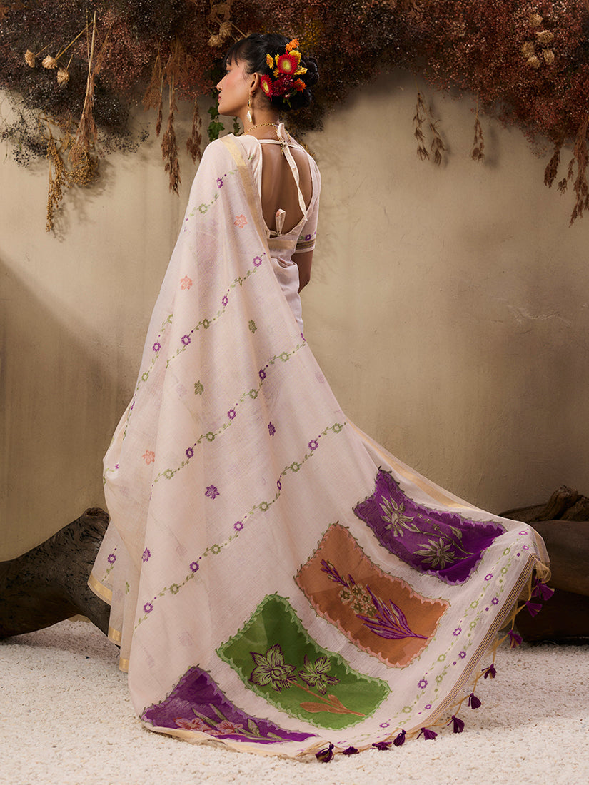 Monjolika Fashion Cotton Blend woven Cream Saree