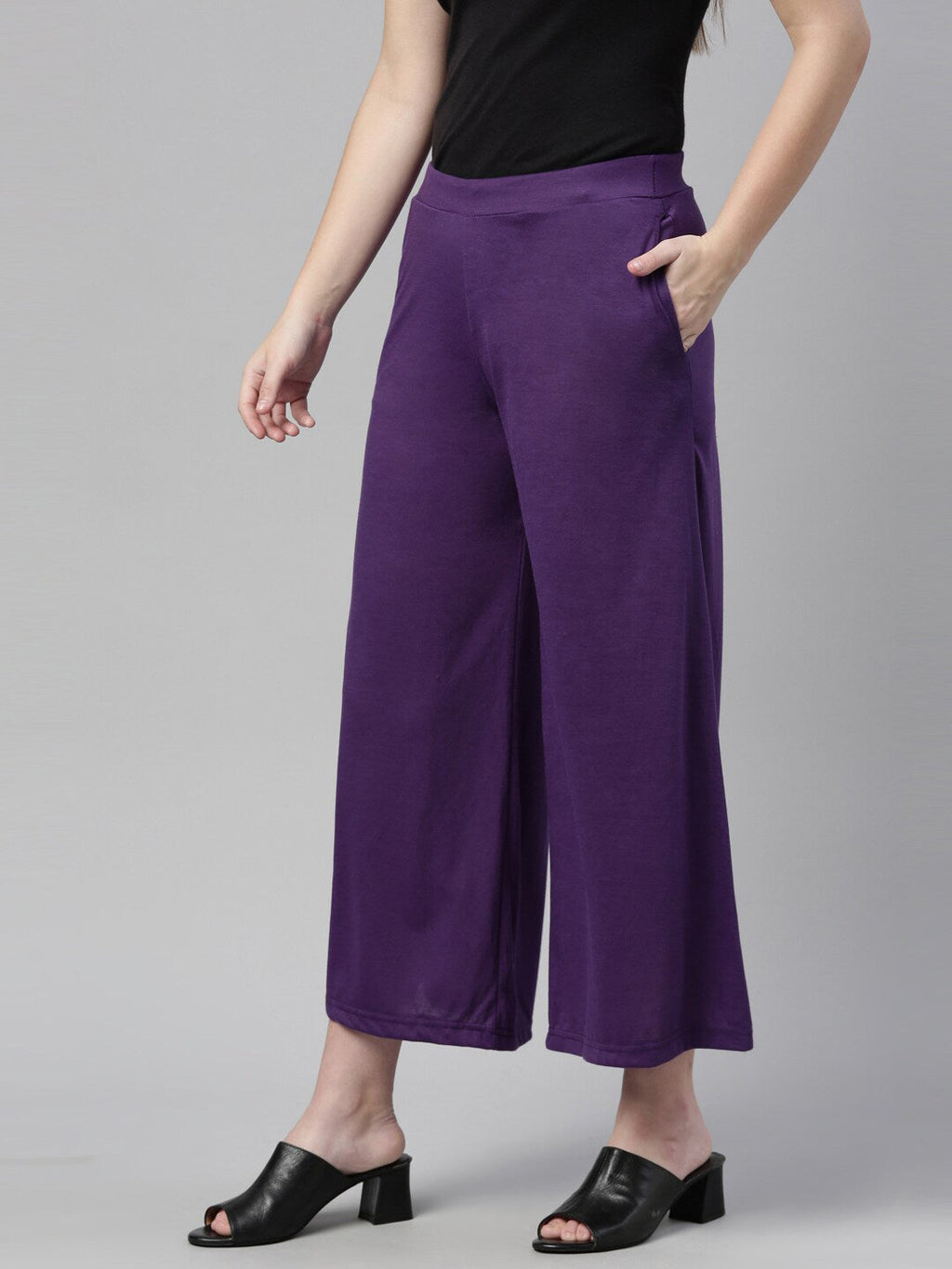 Souchii Women Purple Knitted Palazzos