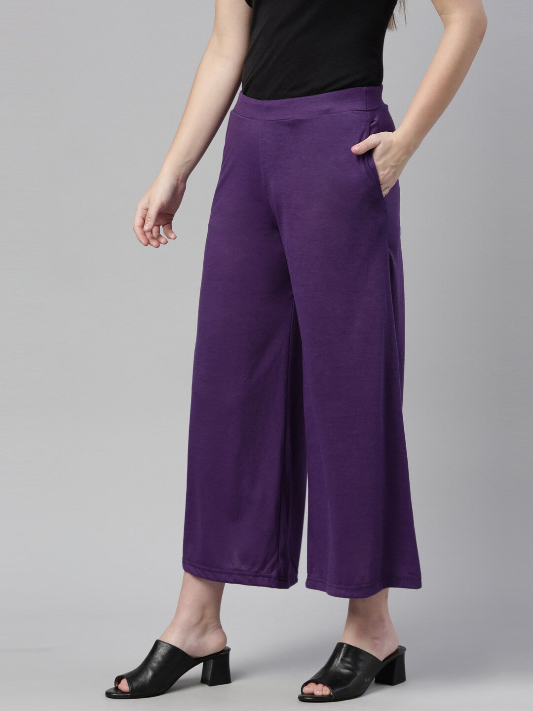 Souchii Women Purple Knitted Palazzos