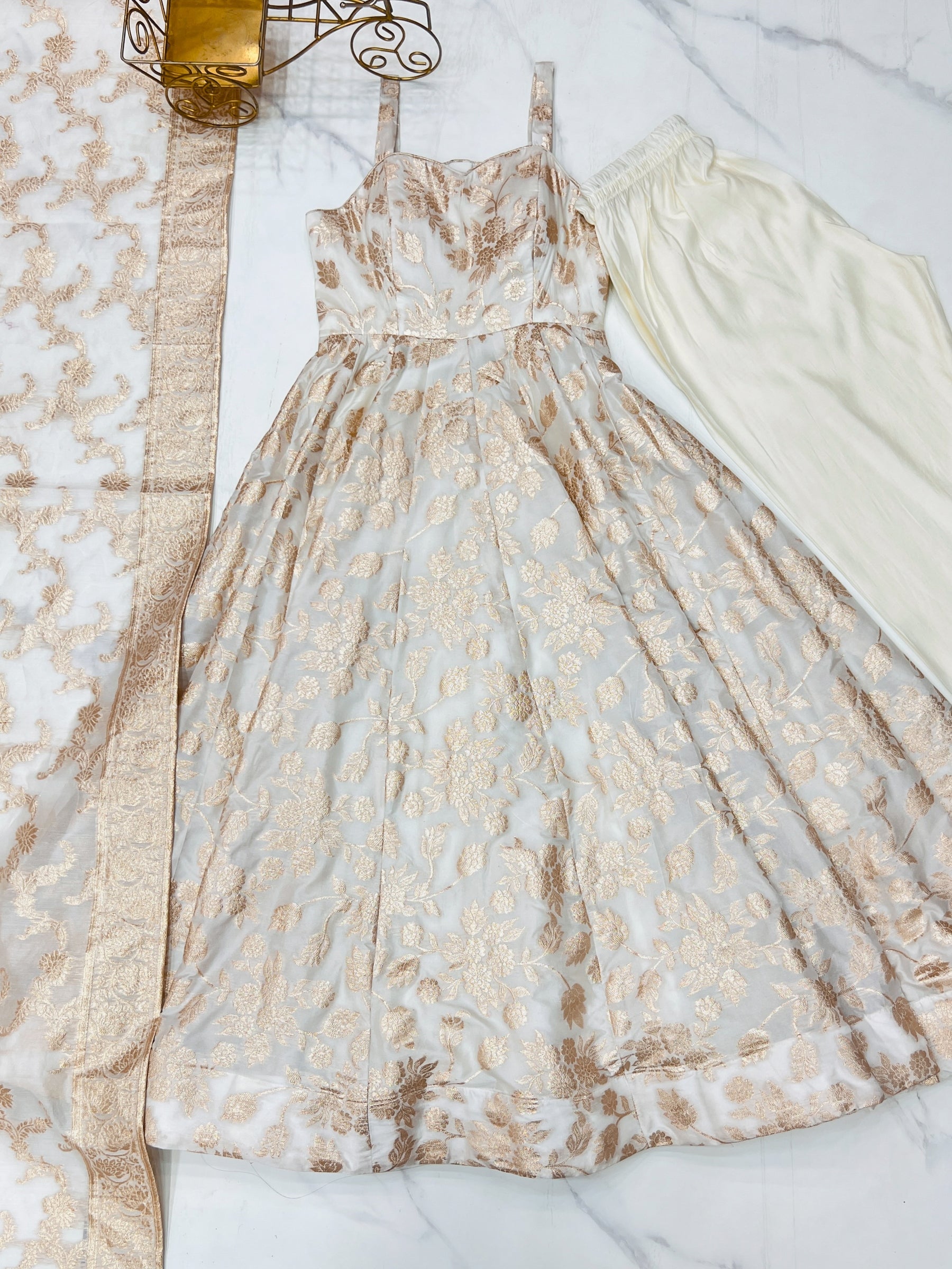 Lorenvalley Fashion White Banarasi Jacquard Dola Silk Fancy Backless Dori Pattern Anarkali Gown Pant With Dupatta