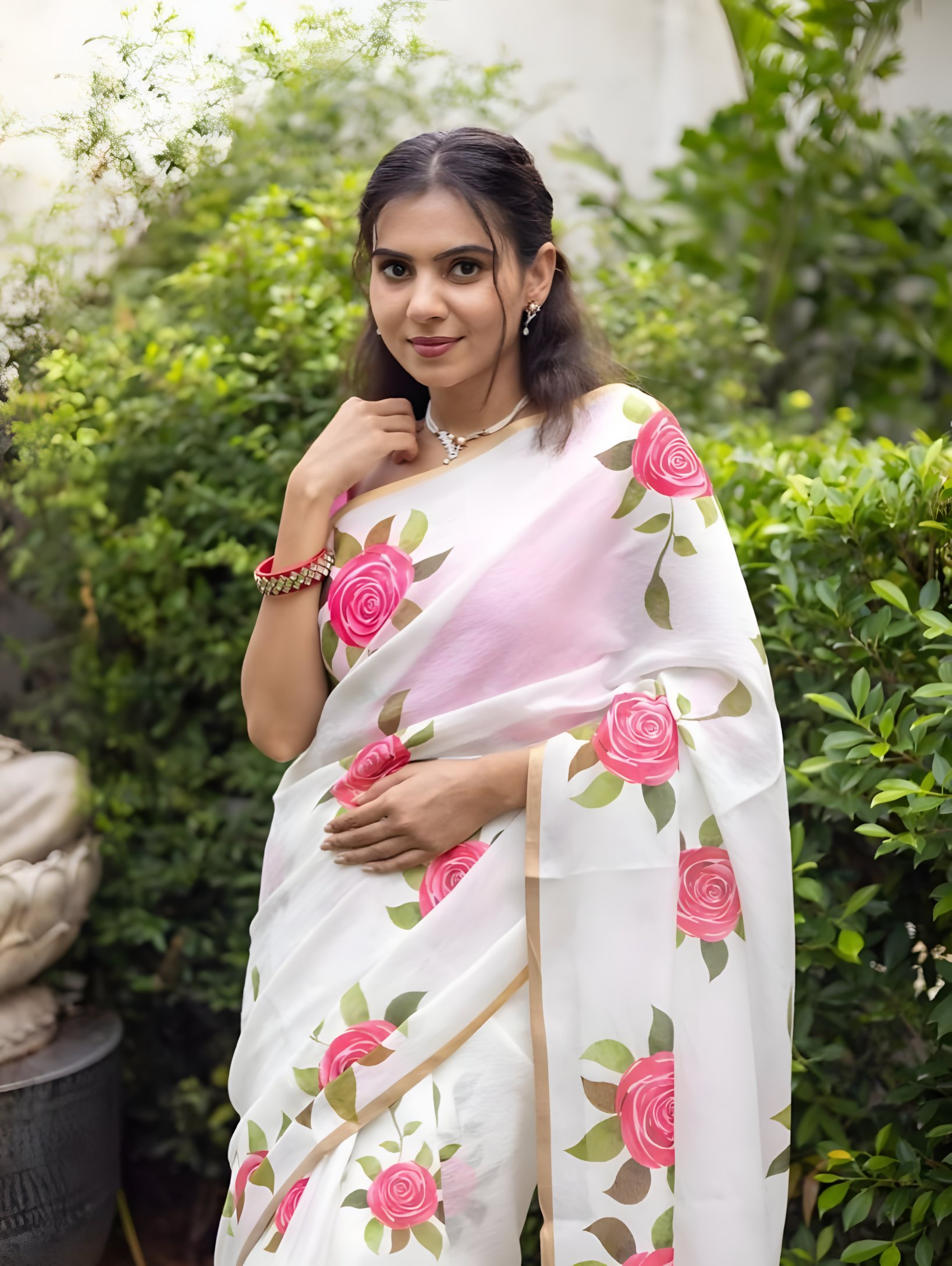 Prime Volt Women's White & Pink Floral Digital Print Soft Linen Saree With Gold Zari Border & Blouse