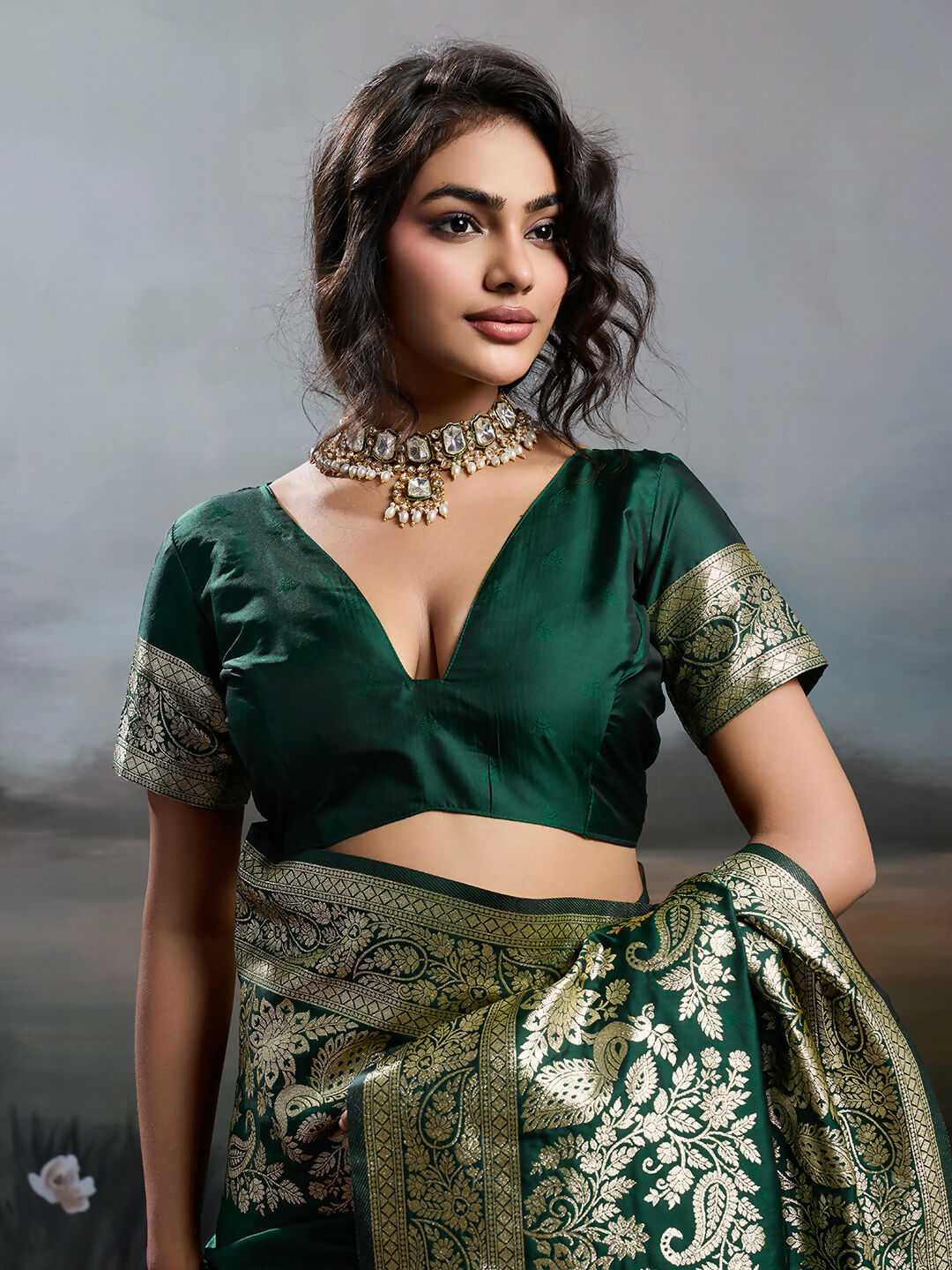 Shree Shyam Fashion Dark Green Silk Blend Saree