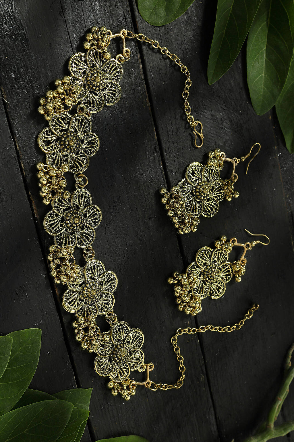 Mominos Fashion Johar Kamal Golden-Plated Brass Finish Floral Desgin Choker For Women