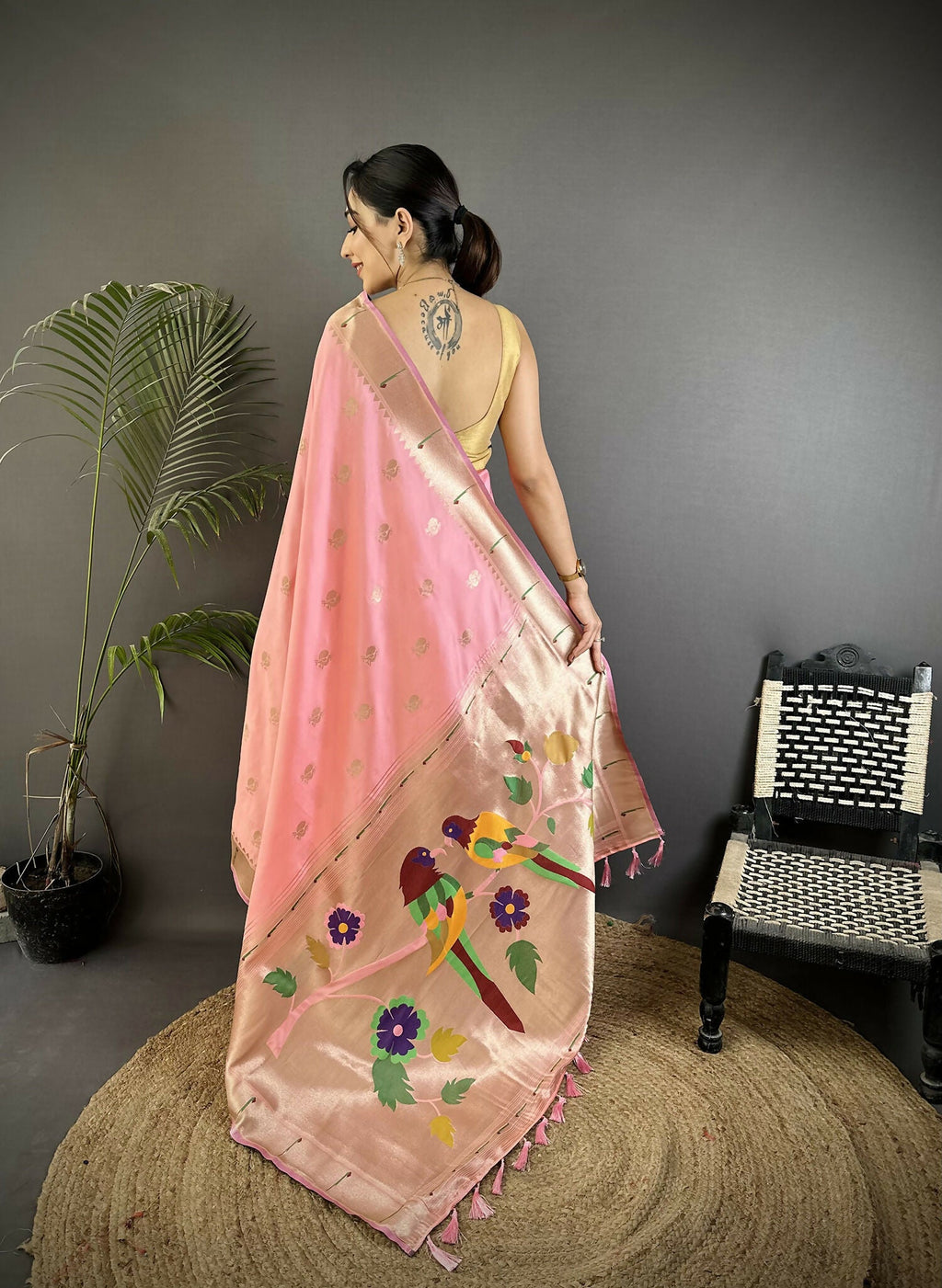 Joban Fashion Light Pink Peacock & Floral Motifs Soft Silk Kanchipuram Saree