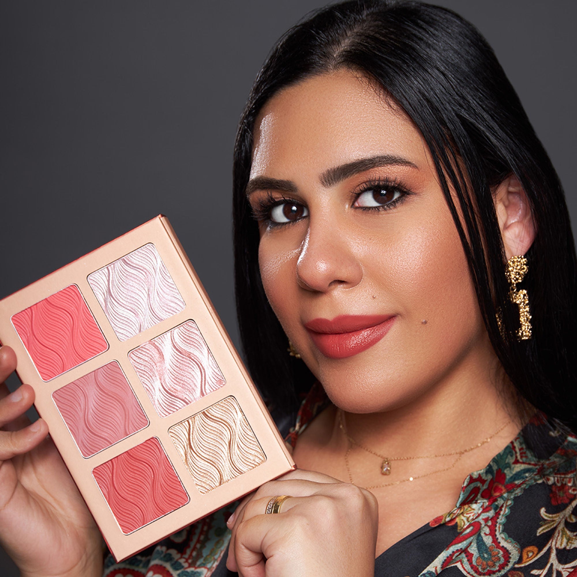Character Glow & Blush Palette - Cbh002