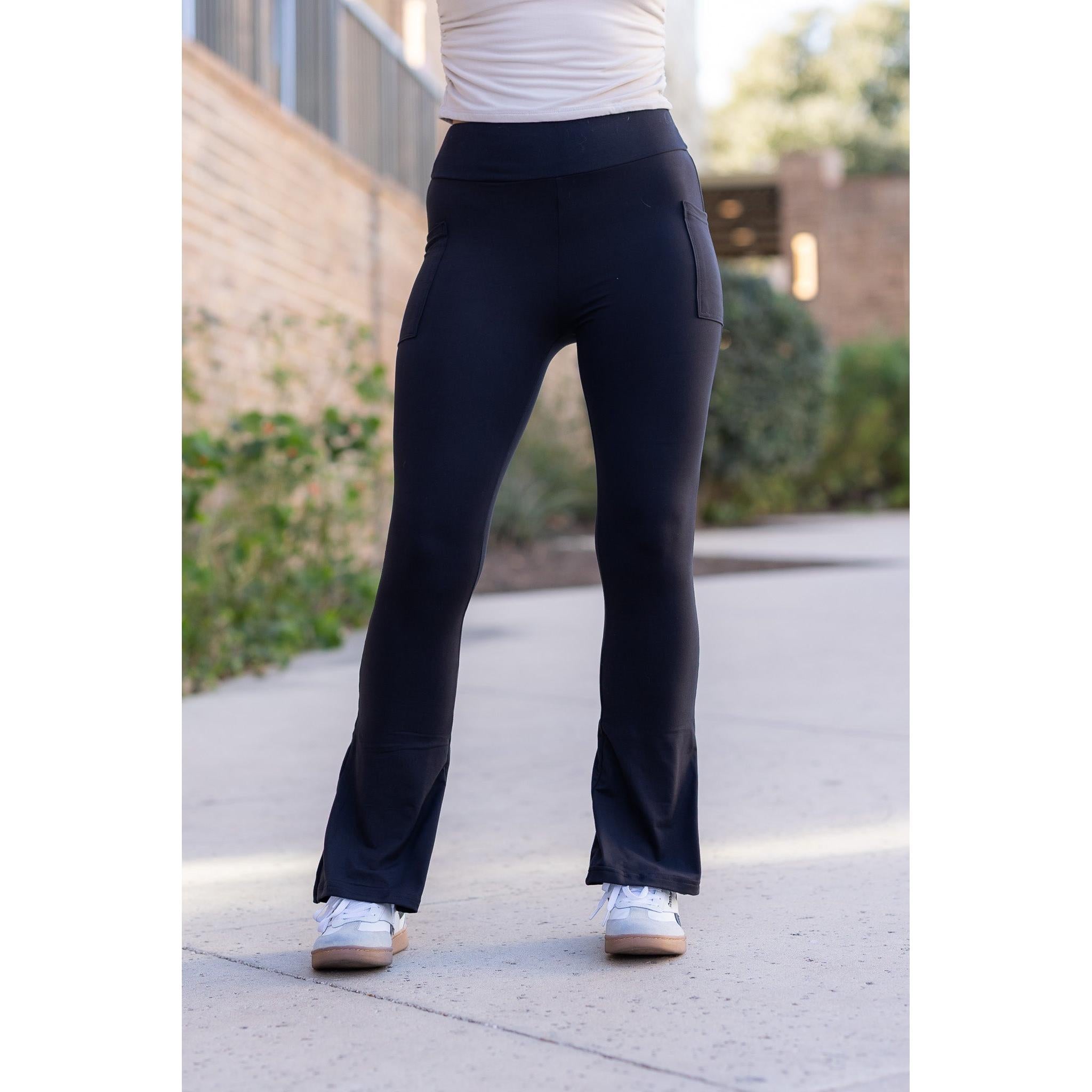 Ready to Ship | The Fiona - Black Flare Leggings WITH POCKETS