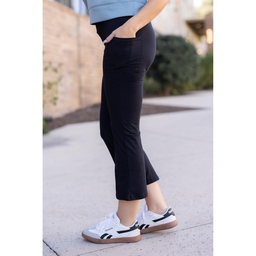 Ready to Ship | The Delilah - Kick Flare Leggings with Pockets