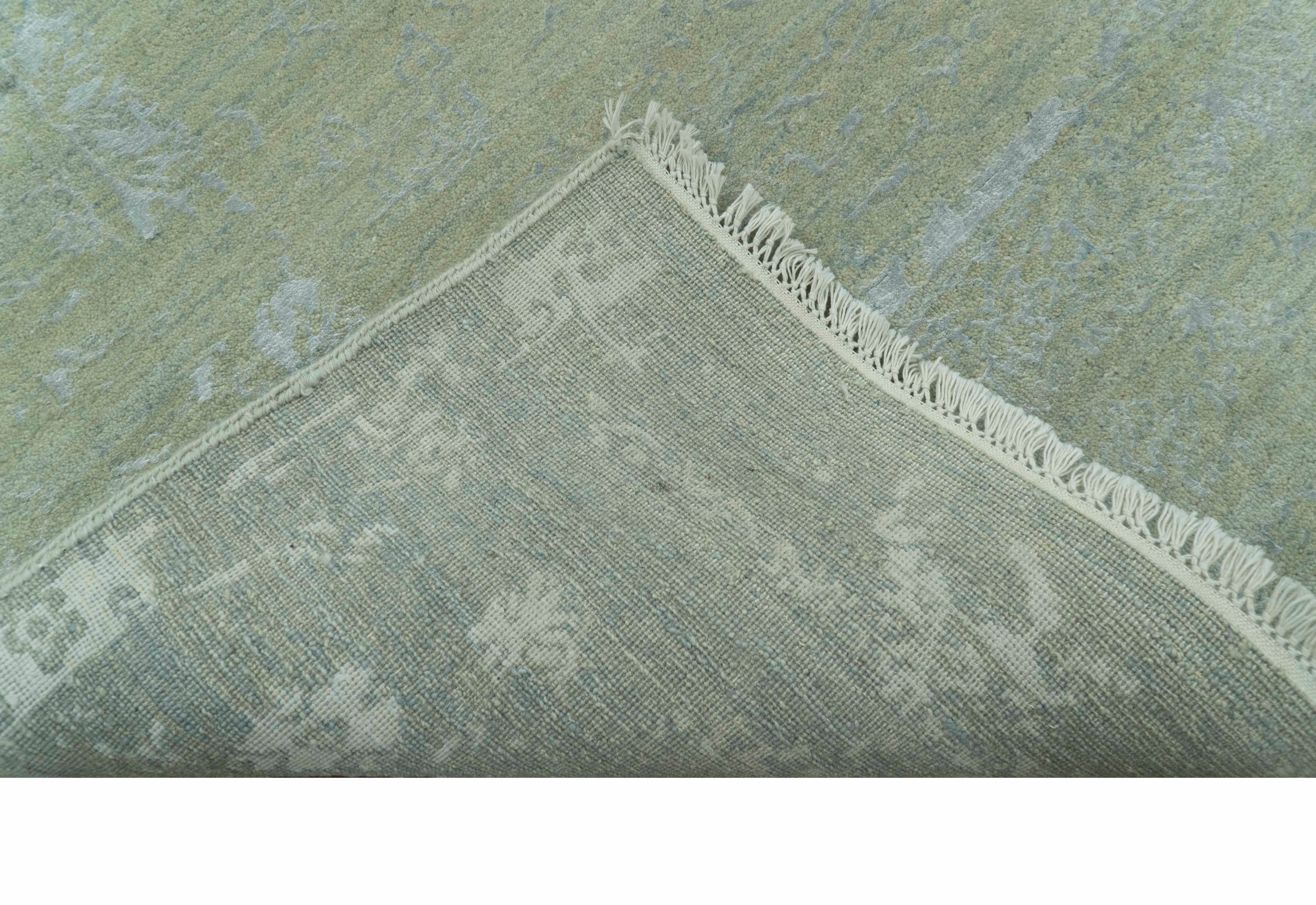 8X10 Fine Hand Knotted Green And Gray Modern abstract Design Wool and Art Silk Rug