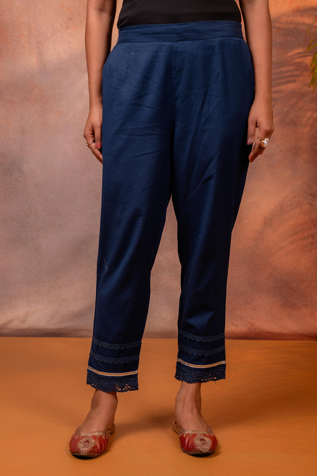 Juniper Navy Solid Cotton Flex Slim Fit Women Pants With One Pocket