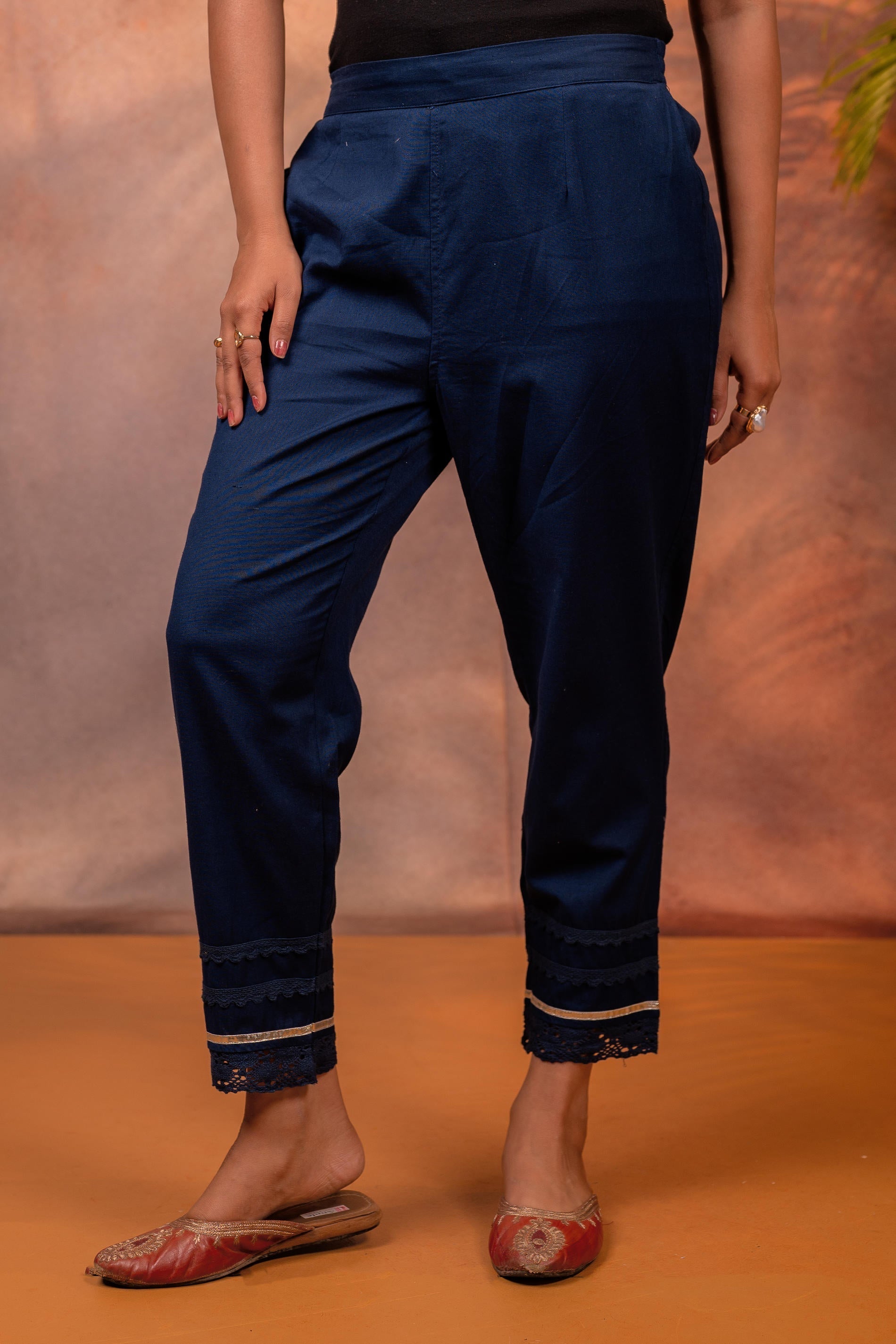 Juniper Navy Solid Cotton Flex Slim Fit Women Pants With One Pocket