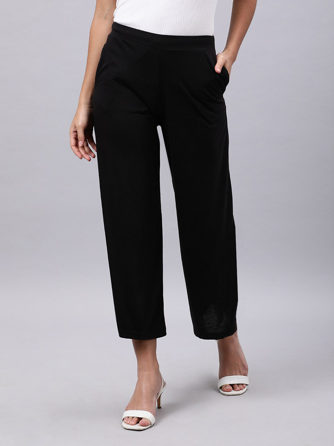 Souchii Women Black Liva Solid Palazzos