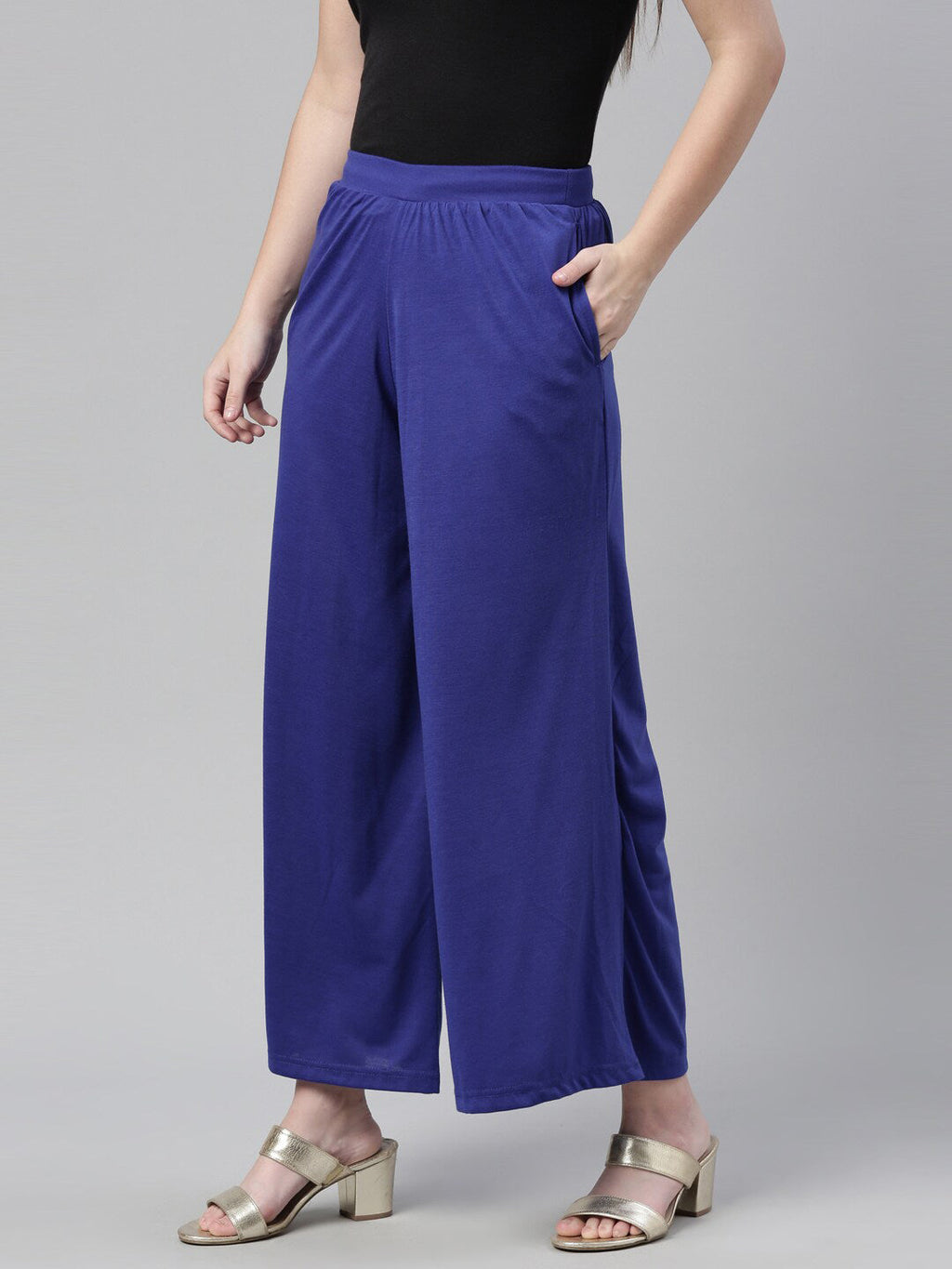 Souchii Women Navy Blue Knitted Palazzos