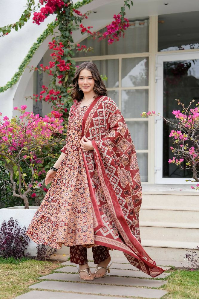 Jaimini Women Cotton Printed V-Neck 3/4 Sleeves Calf Length Flared Kurta Pant And Dupatta Set